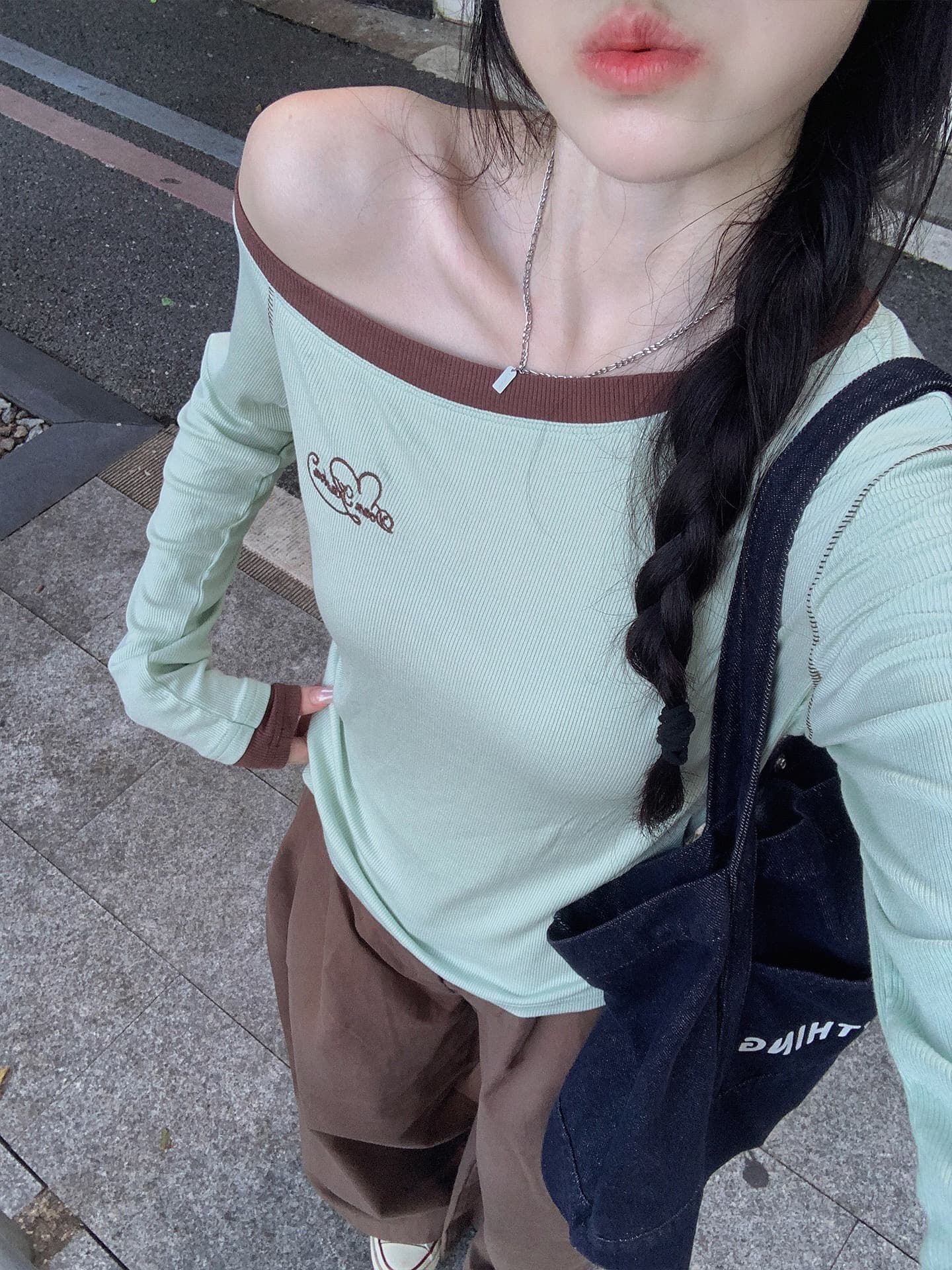 한 부서 비스듬한 어깨 남자 웨이브 박하 녹색 맨위 긴팔 티셔츠 여성 레저 몸매 가꾸기 오프숄더 인사이드 가져 가라. 기본 셔츠 상세 이미지 5