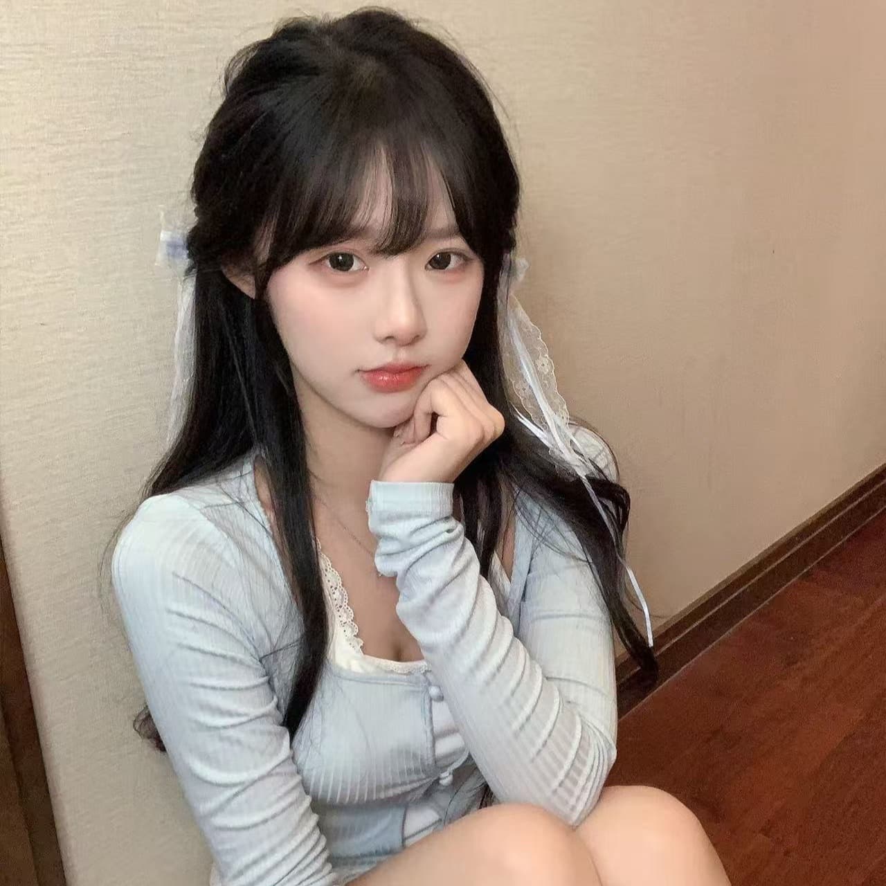 레이스 레이스 긴팔 티셔츠 여성 가을 겨울 페이크 레이어드 몸매 가꾸기 슬림해 보이는 맨위 기본 셔츠 이미지 5