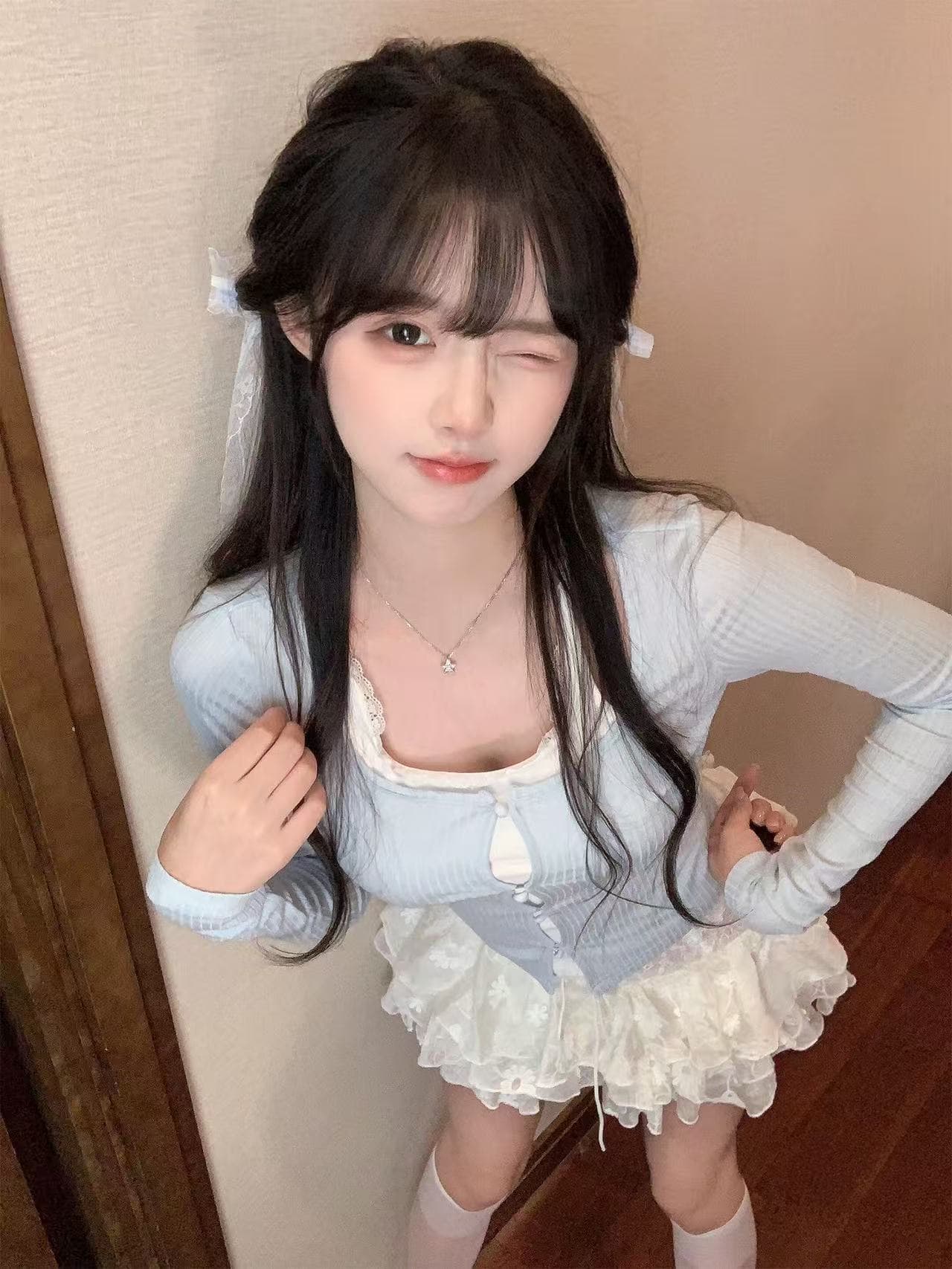 레이스 레이스 긴팔 티셔츠 여성 가을 겨울 페이크 레이어드 몸매 가꾸기 슬림해 보이는 맨위 기본 셔츠 상세 이미지 2
