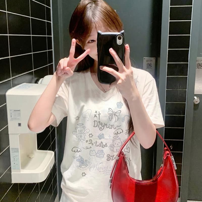한 부서 화이트 만화 프린트 V넥 반팔 티셔츠 여성 여름 디자인 센스 작은 대중 슬림해 보이는 이미지 5