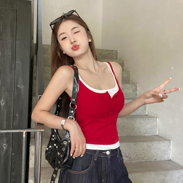 빨간색 리본 가슴 패드 캐미솔 인사이드 가져 가라. 봄 여름 새로운 페이크 레이어드 만나는 민소매 맨위 상세 이미지 1