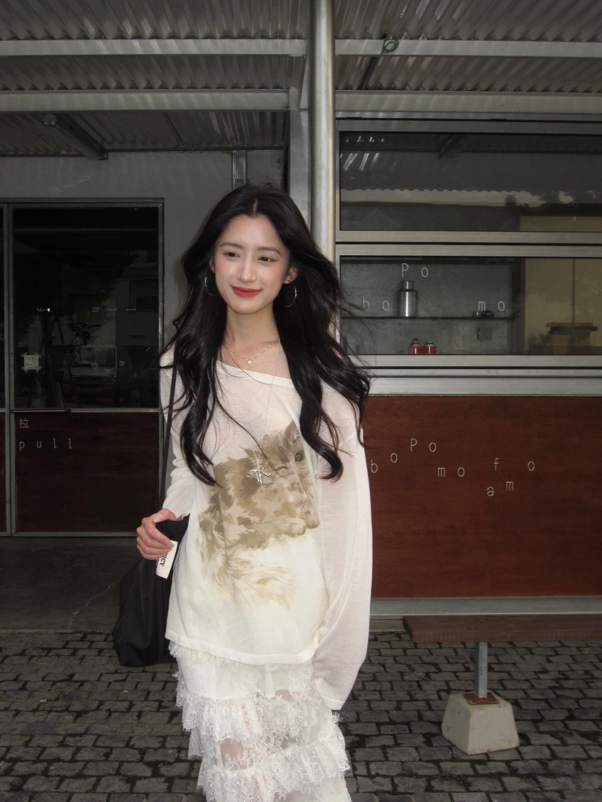 한 부서 귀여운 플리스 새끼 고양이 프린트 긴팔 티셔츠 여성 여름 휴가 바람 얇고 가벼운 통기성 자외선 차단 블라우스 이미지 2