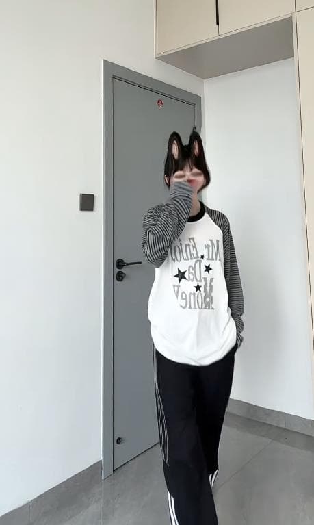 아메리칸 레트로 배색 스트라이프 긴팔 티셔츠 여성 느긋한 루즈핏 디자인 센스 작은 대중 맨위 이미지 4