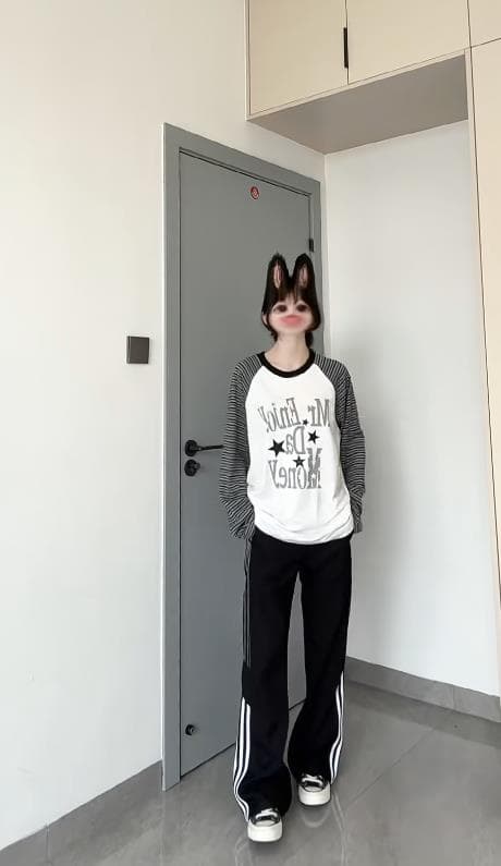 아메리칸 레트로 배색 스트라이프 긴팔 티셔츠 여성 느긋한 루즈핏 디자인 센스 작은 대중 맨위 상세 이미지 1
