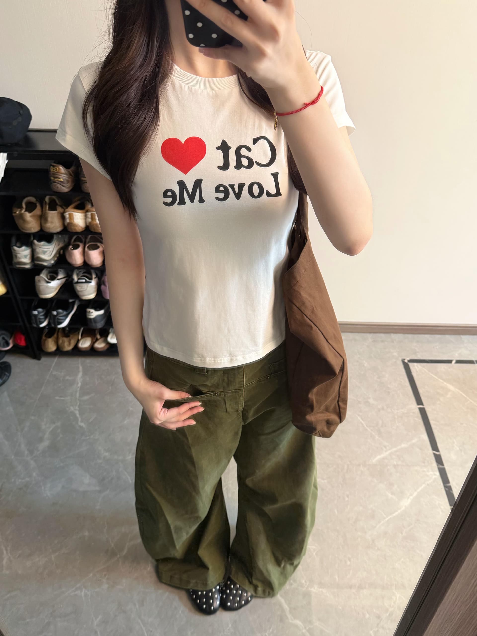 아메리칸 레트로 하트 알파벳 프린트 핫걸 바람 긍정적 인 어깨 반팔 티셔츠 여성 여름 몸매 가꾸기 슬림해 보이는 다용도 맨위 이미지 4