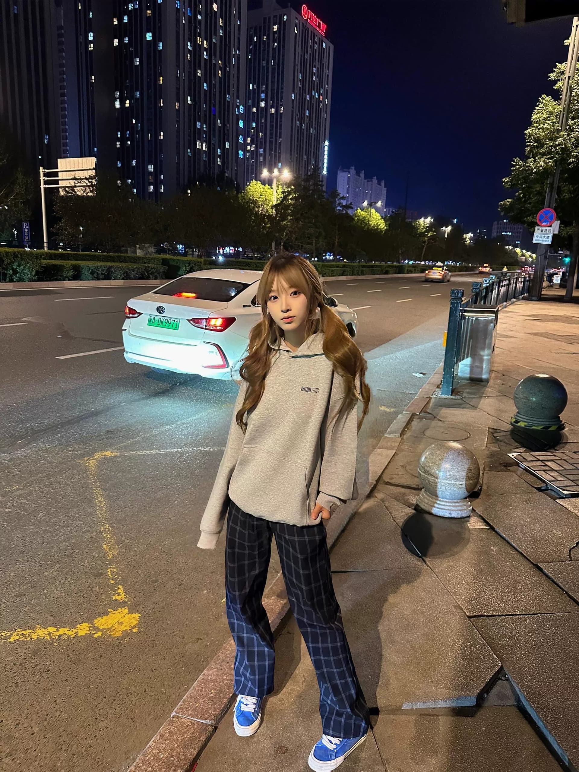 아메리칸 레트로 느긋한 바람 회색 후드 티 스웨터 여성 2026 봄 가을 루즈핏 슬림해 보이는 캐주얼 커플 다용도 맨위 상세 이미지 2