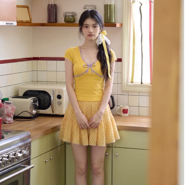 달콤한 자매 바람 황색 스트랩 반팔 패션 티셔츠 여성 2026 여름 새로운 작은 키 맨위 이미지 2