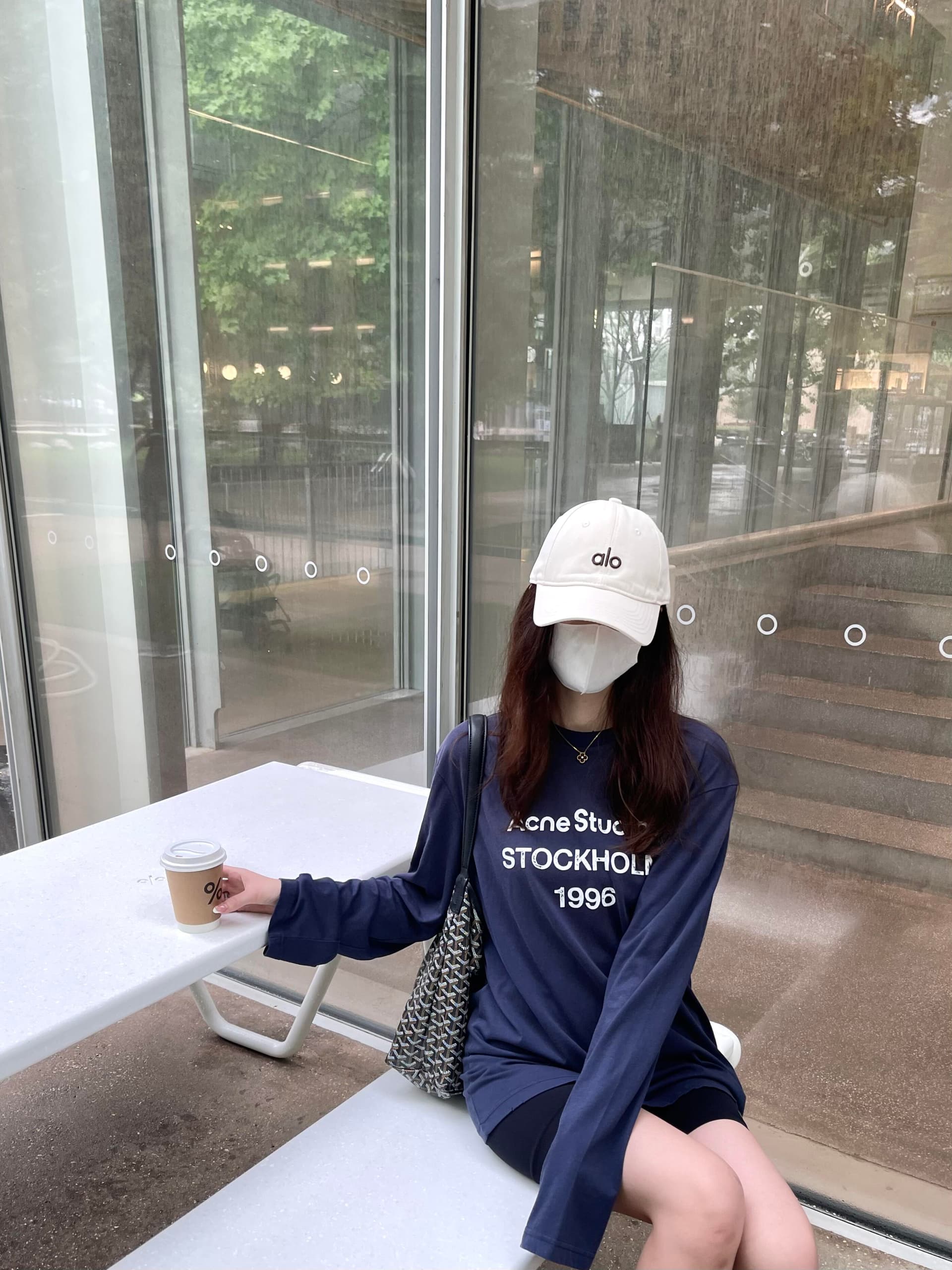 한 부서 느슨함 센스 알파벳 프린트 긴팔 티셔츠 여성 가을 얇은 스타일 루즈핏 느긋한 바람 맨위 인사이드 가져 가라. 기본 셔츠 상세 이미지 2