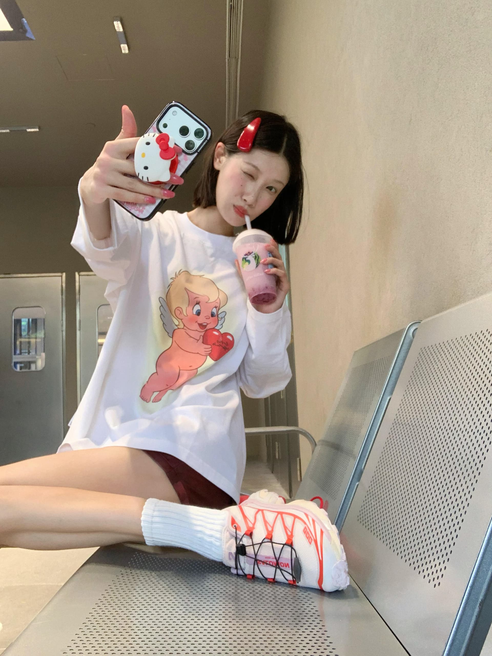 한국 작은 대중 ins 가을 새로운 귀여운 애니메이션 천사 프린트 루즈핏 캐주얼 순면 무거운 긴팔 티셔츠 여성 상세 이미지 2