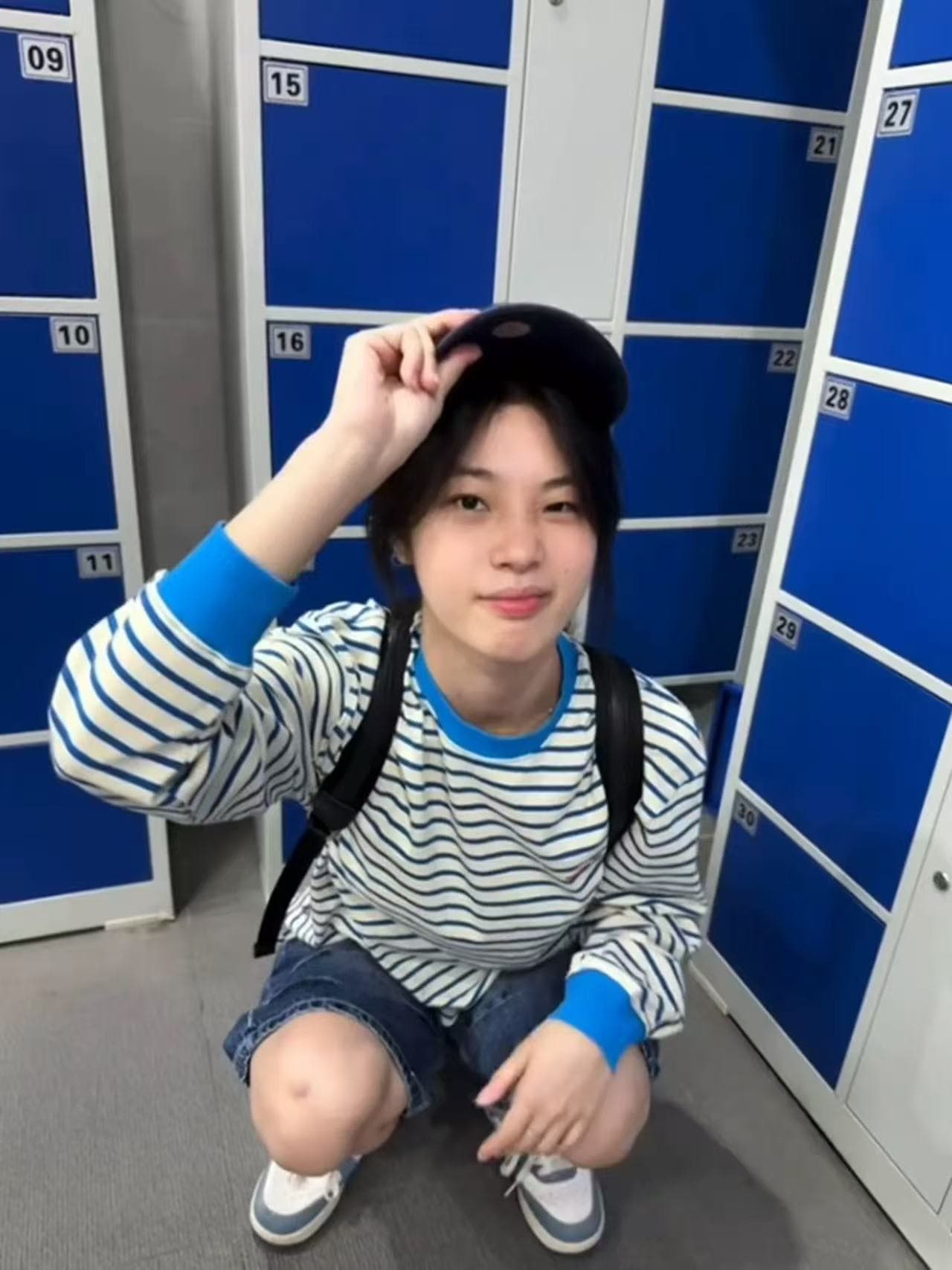한 부서 레트로 배색 스트라이프 긴팔 티셔츠 여성 봄 가을 루즈핏 맨위 이미지 4