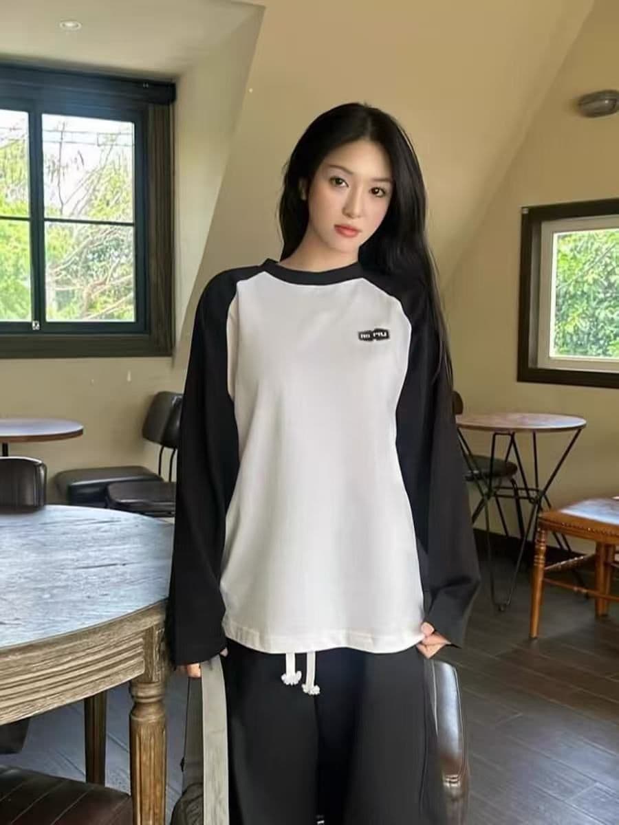 아메리칸 작은 대중 레트로 알파벳 프린트 삽입 어깨 긴팔 라운드 넥 티셔츠 가을 루즈핏 다용도 순면 패치워크 색상 맨위 상세 이미지 5