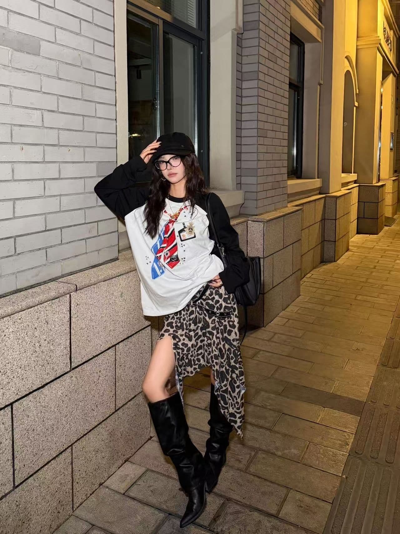 삽입 어깨 패치워크 긴팔 티셔츠 여성