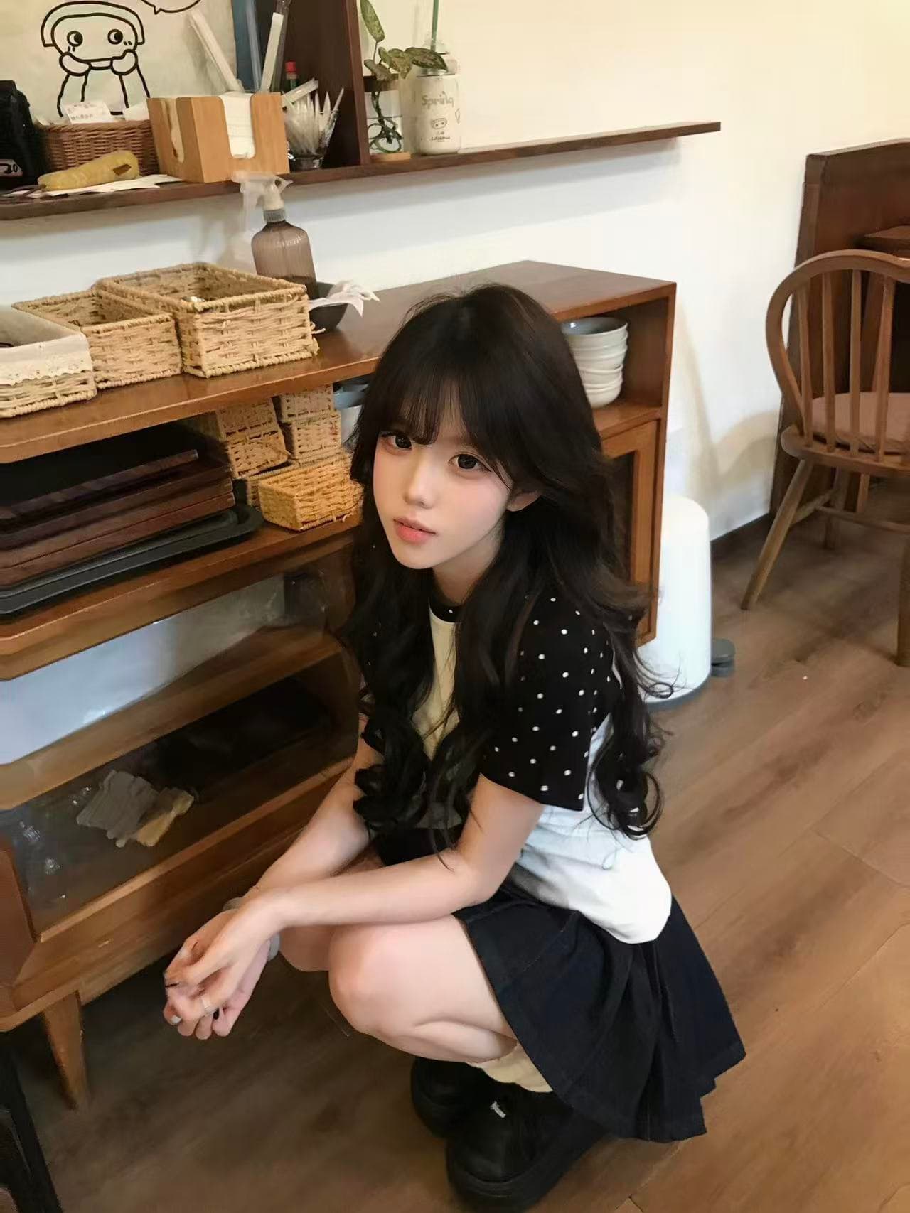 도트 무늬 배색 삽입 어깨 쇼트 스타일 티셔츠 여성 여름 2026 새로운 아메리칸 핫걸 바람 몸매 가꾸기 슬림해 보이는 쇼트 스타일 맨위 상세 이미지 2