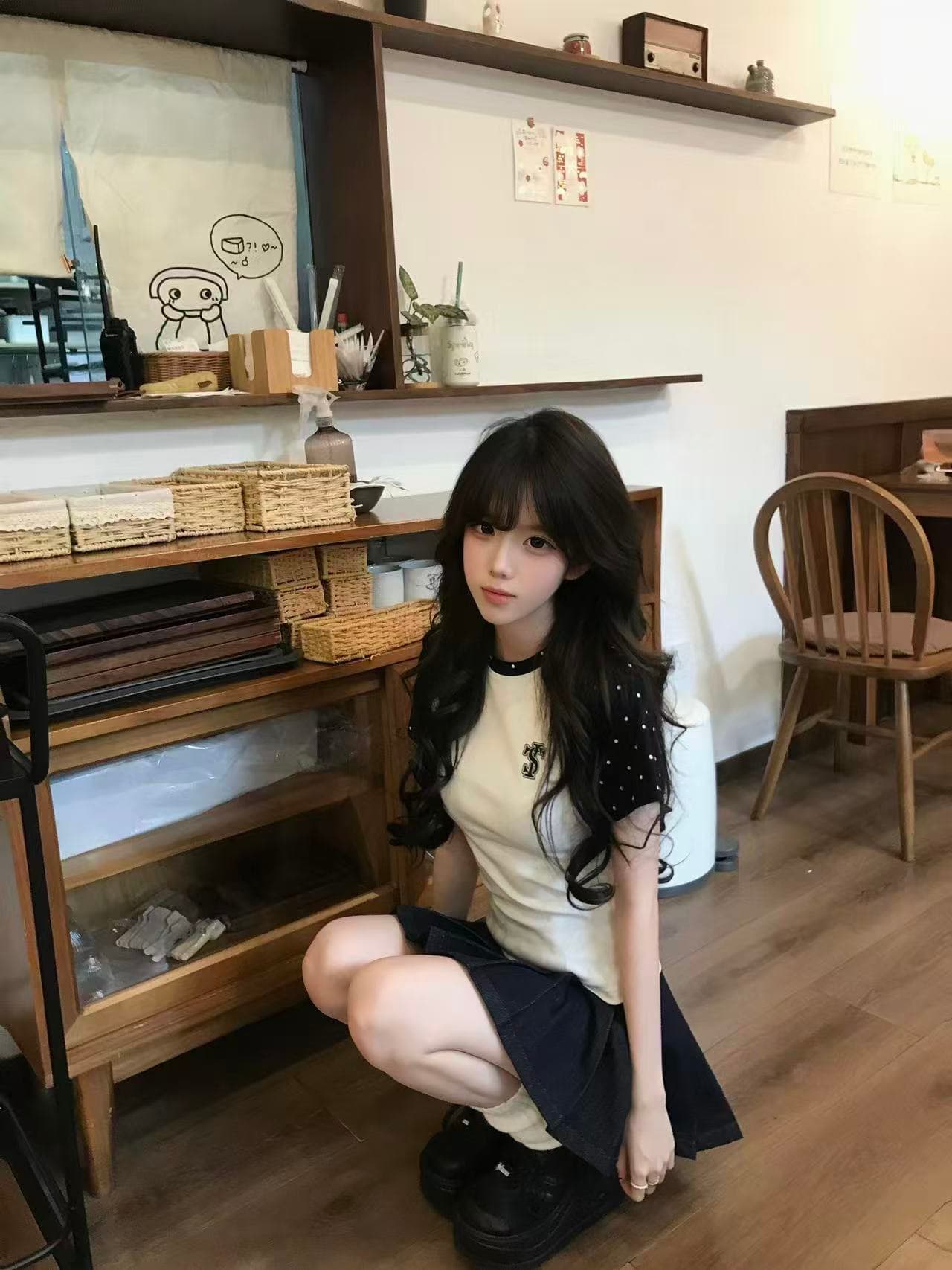 도트 무늬 배색 삽입 어깨 쇼트 스타일 티셔츠 여성 여름 2026 새로운 아메리칸 핫걸 바람 몸매 가꾸기 슬림해 보이는 쇼트 스타일 맨위 상세 이미지 5