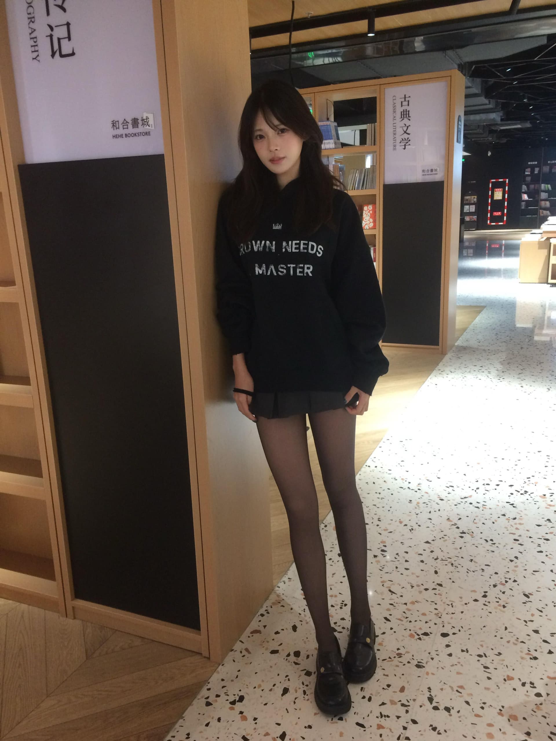 아메리칸 레트로 디자인 센스 마 오래된 알파벳 프린트 가을 겨울 새로운 루즈핏 순면 후드 티 스웨터 여성 상세 이미지 5