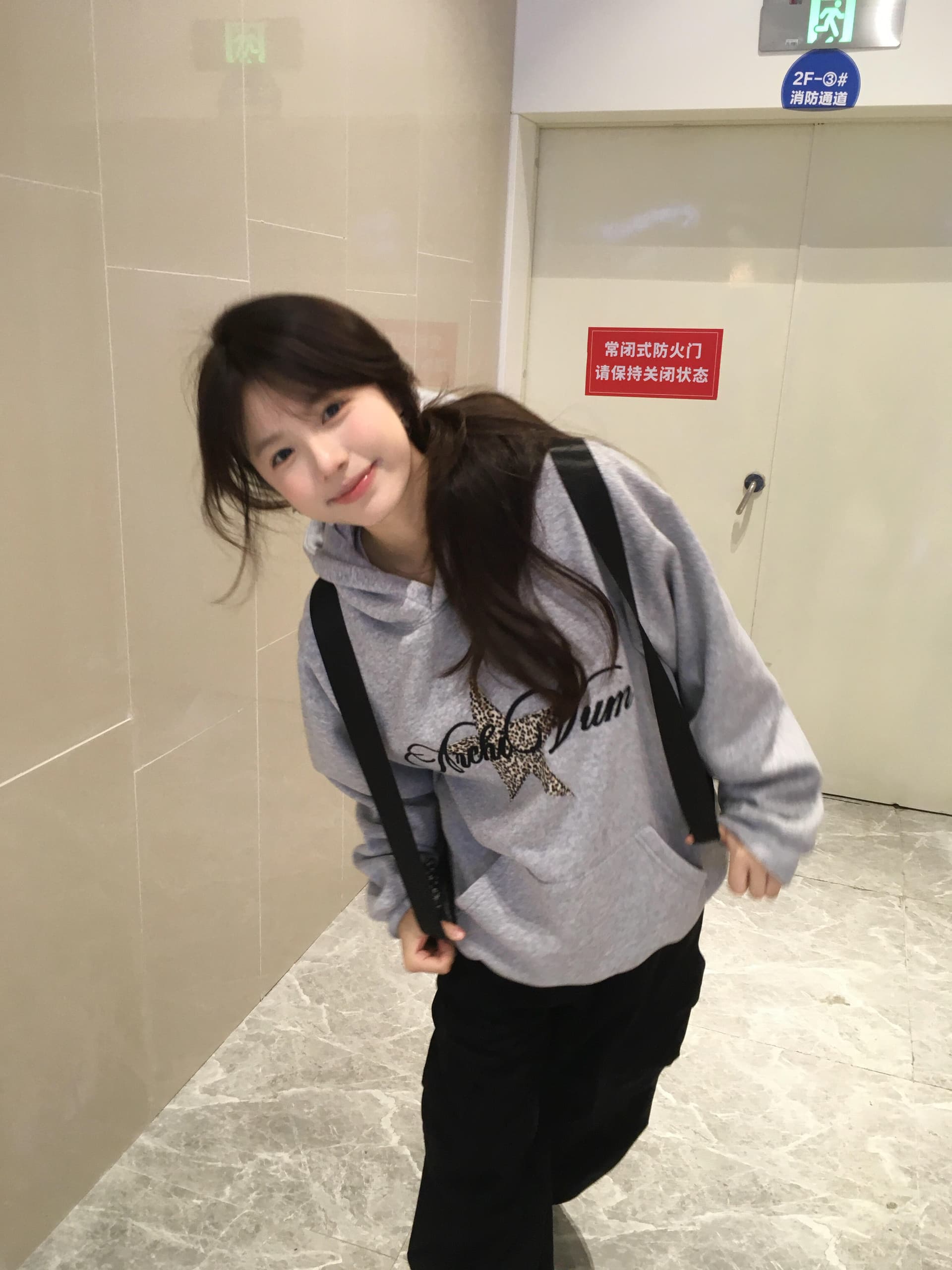 아메리칸 레트로 레오파드 무늬 별 프린트 후드티 여성 가을 겨울 새로운 루즈핏 풀오버 느긋한 바람 후드 조수 브랜드 재킷 상세 이미지 2