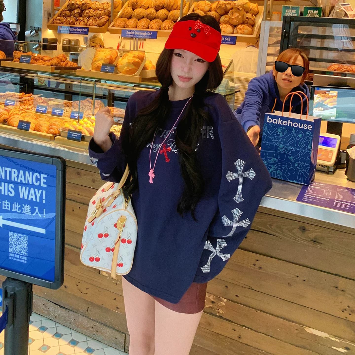 십자가 알파벳 핫픽스 긴팔 티셔츠 여성 이른 가을 착용 가져 가라. 루즈핏 슬림해 보이는 맨위 상세 이미지 4