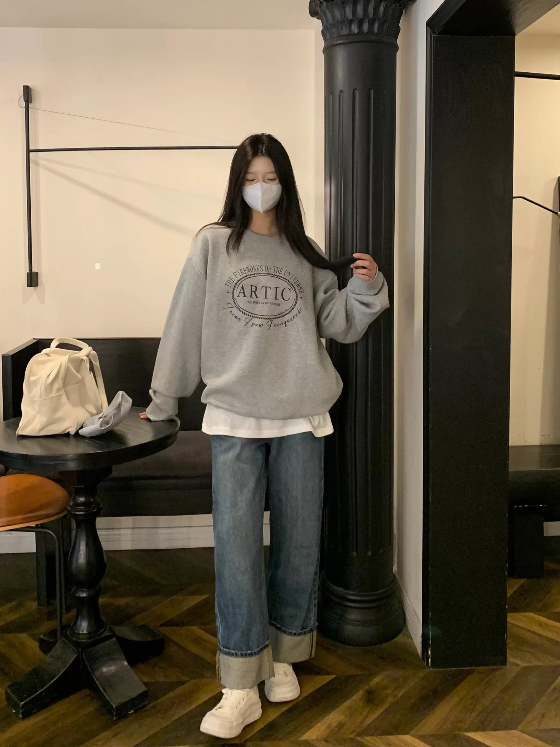 부드러운 찹쌀 라운드 넥 프린트 털이 있는 풀오버 스웨트셔츠 여성 가을 겨울 루즈핏 느긋한 아메리칸 레트로 캐주얼 맨위 이미지 2