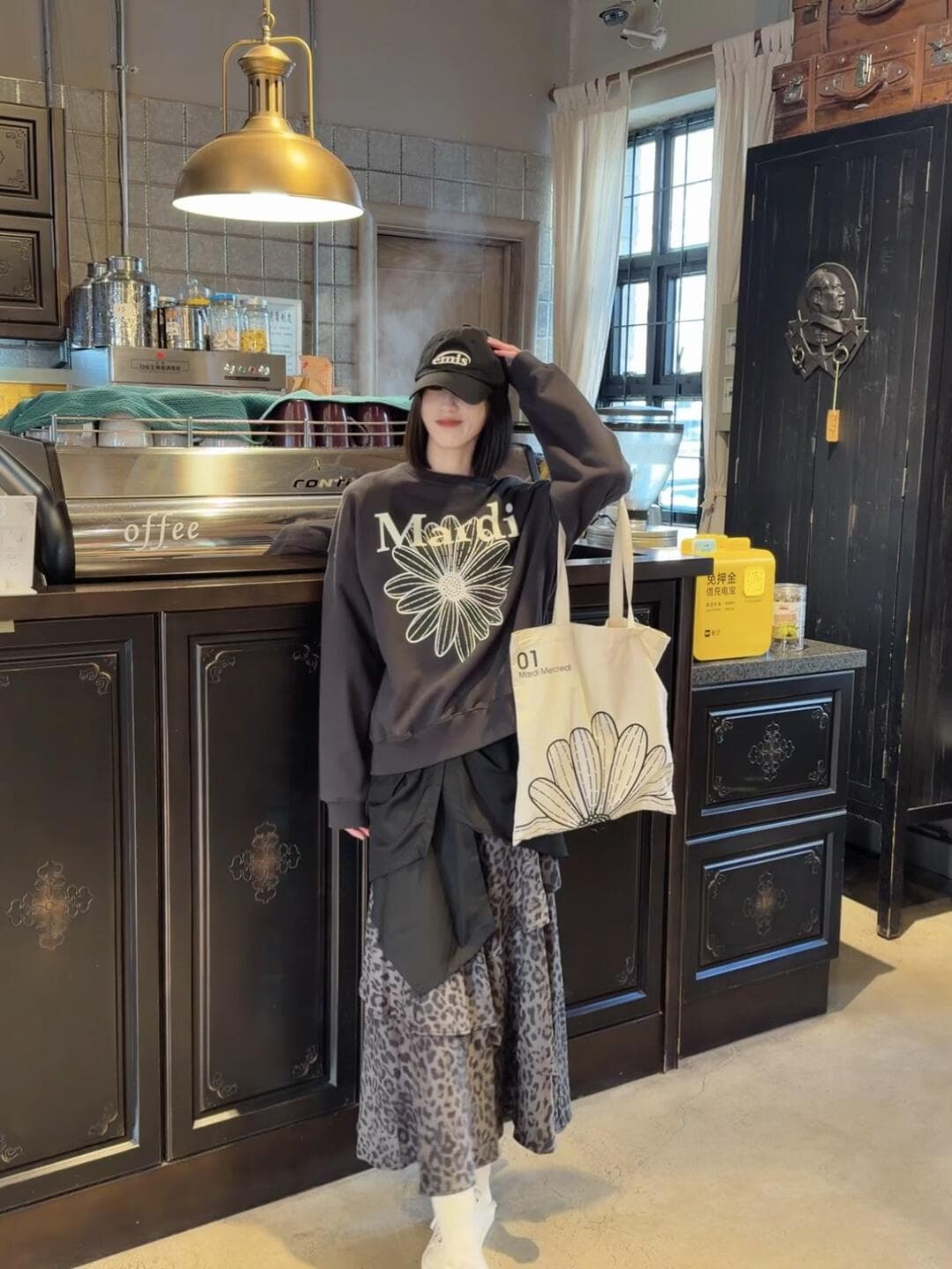 아메리칸 레트로 루즈핏 라운드 넥 후드티 여성 어두운 회색