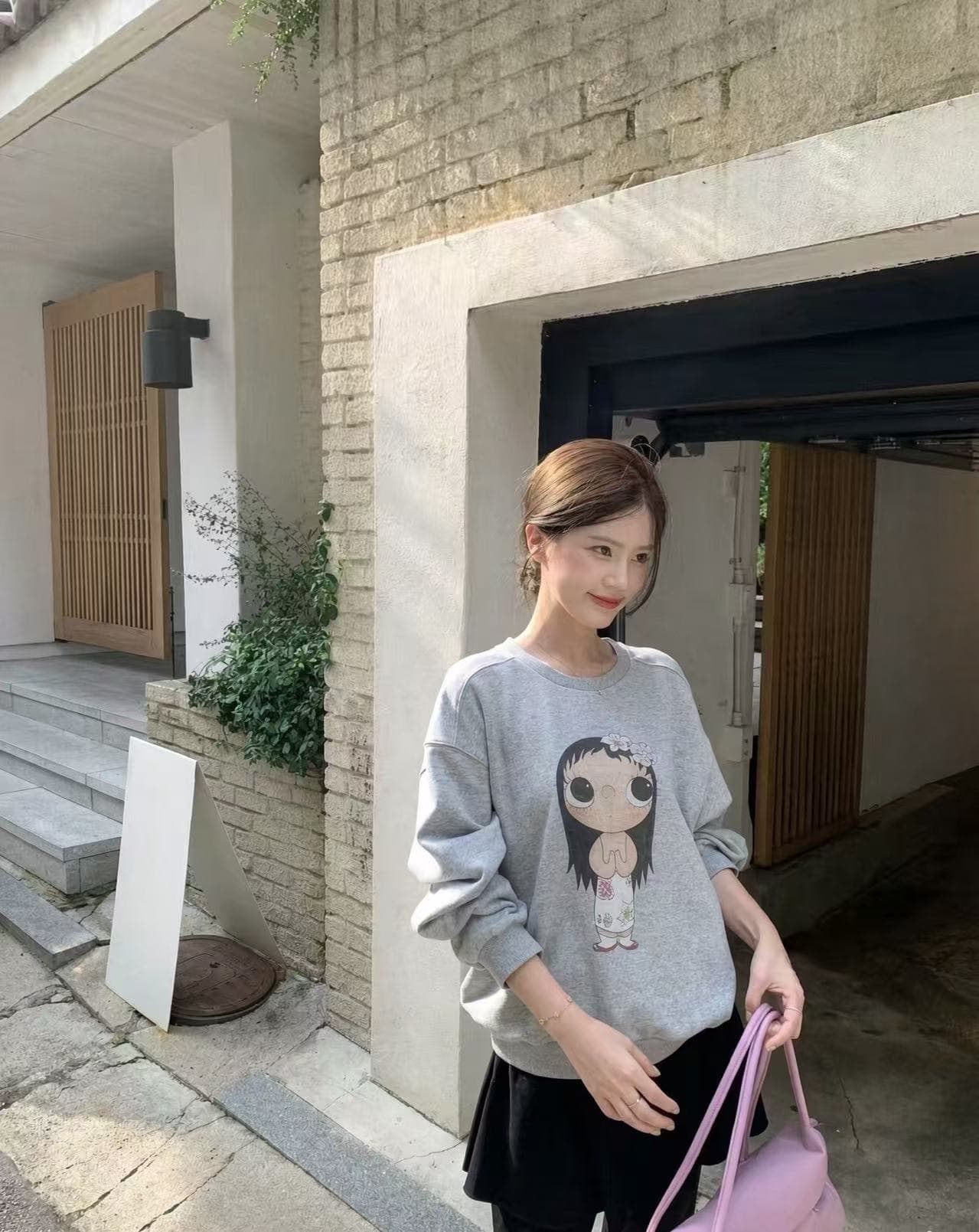 한 부서 작은 yu 귀여운 프린트 라운드 넥 풀오버 루즈핏 후드티 상세 이미지 2