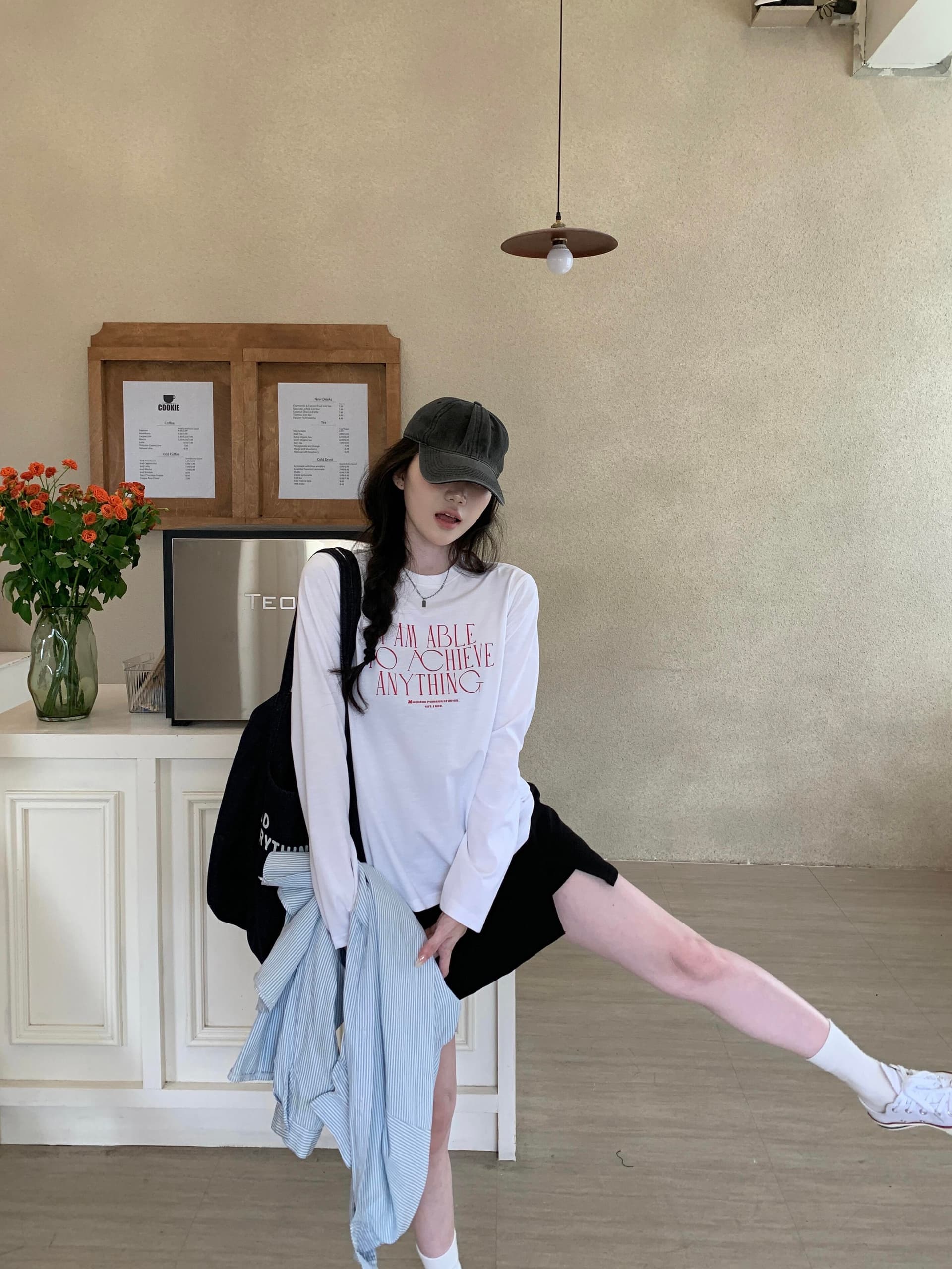 한 스타일 ins 알파벳 프린트 긴팔 티셔츠 여성 가을 캐주얼 다용도 화이트 루즈핏 맨위 상세 이미지 2