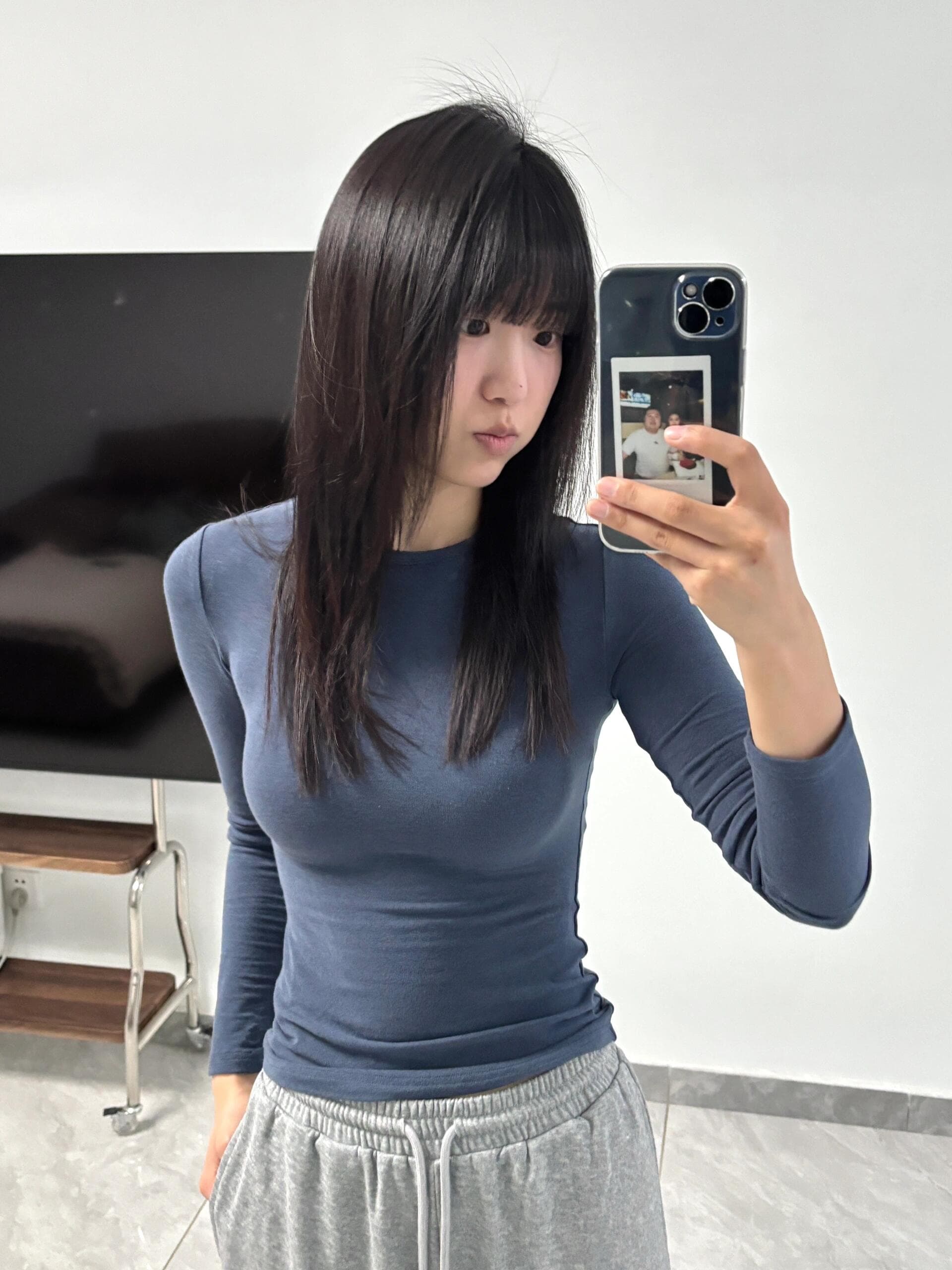 가을 겨울 한 부서 chic 출퇴근 몸매 가꾸기 긴팔 티셔츠 여성 2026 새로운 다용도 기초 섹션 ins 화이트 회색 맨위 상세 이미지 5