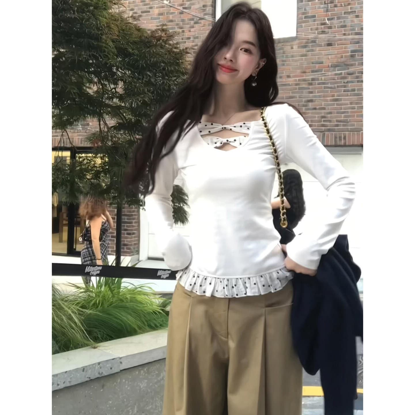 프랑스식 레트로 화이트 긴팔 티셔츠 여성 이른 가을 슬림해 보이는 다용도 몸매 가꾸기 패치워크 디자인 센스 캐주얼 품격 맨위 상세 이미지 1