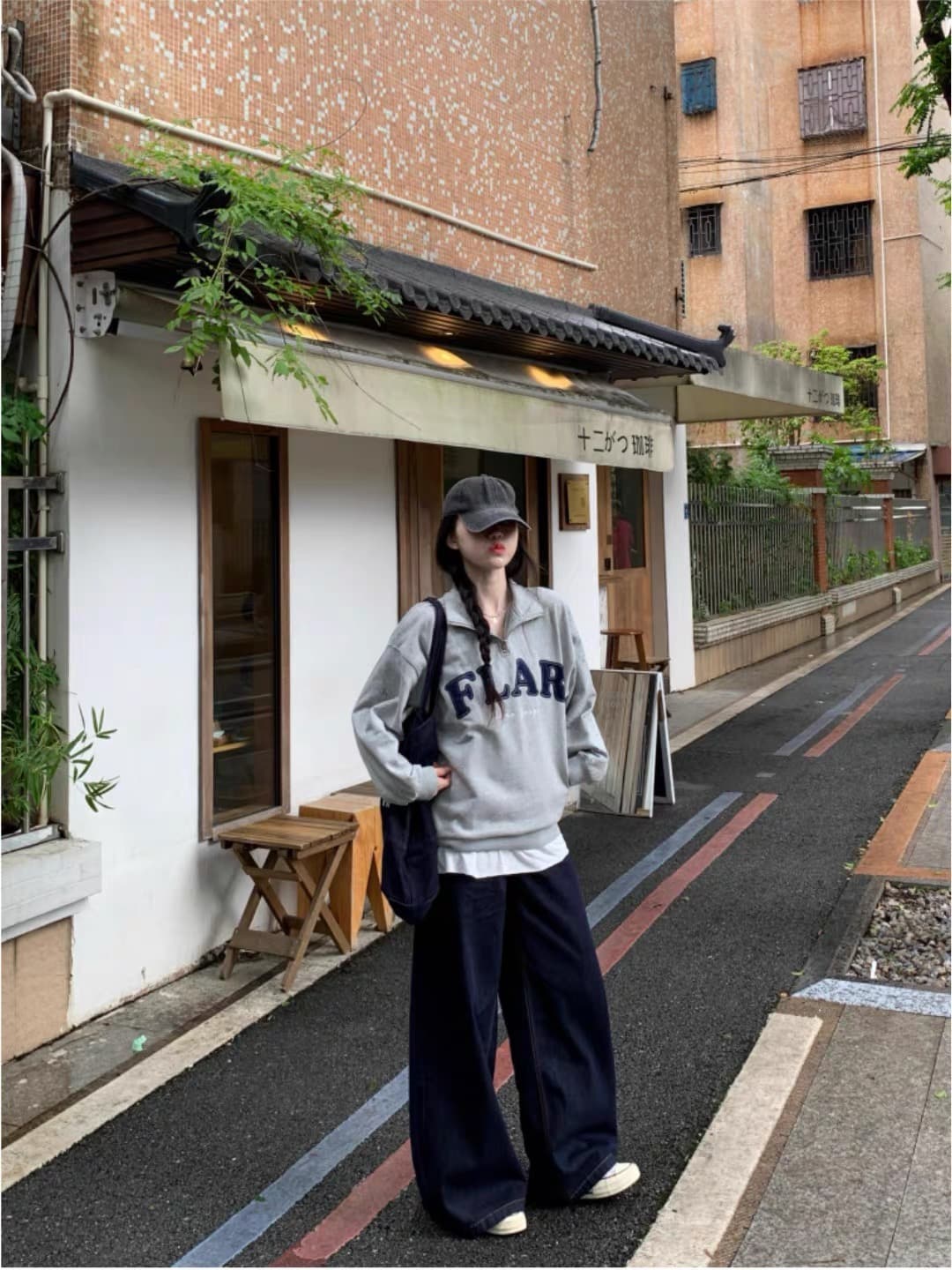 아메리칸 레트로 POLO 칼라 후드티 여성 봄 가을 얇은 스타일 루즈핏 디자인 센스 작은 대중 회색 하프 지퍼 스탠드 칼라 맨위 상세 이미지 5