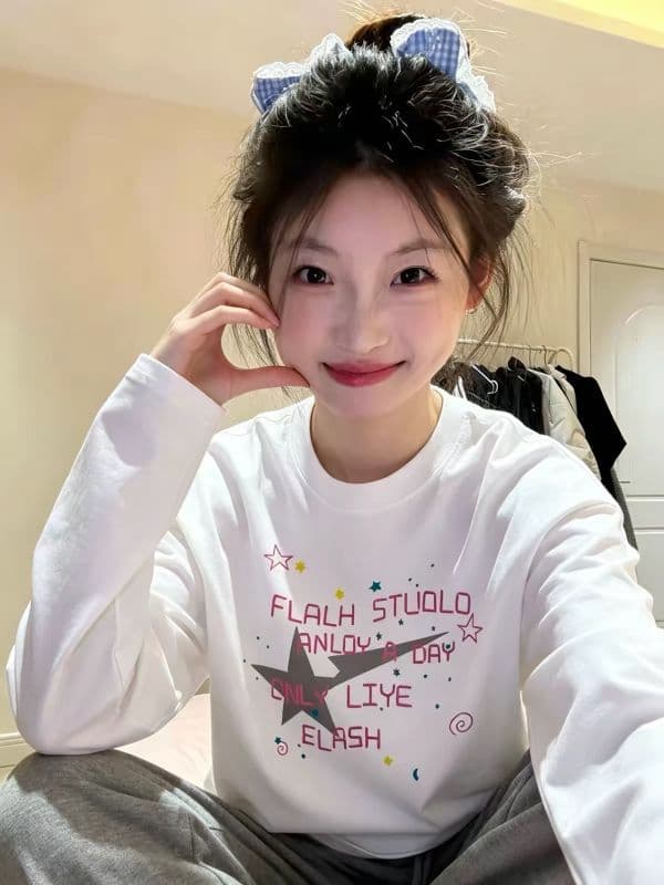 화이트 긴팔 티셔츠 여성 봄 가을 얇은 스타일 아메리칸 레트로 루즈핏 느긋한 바람 기본 셔츠 인사이드 가져 가라. 한 첨부 된 의류 트렌디 상세 이미지 3