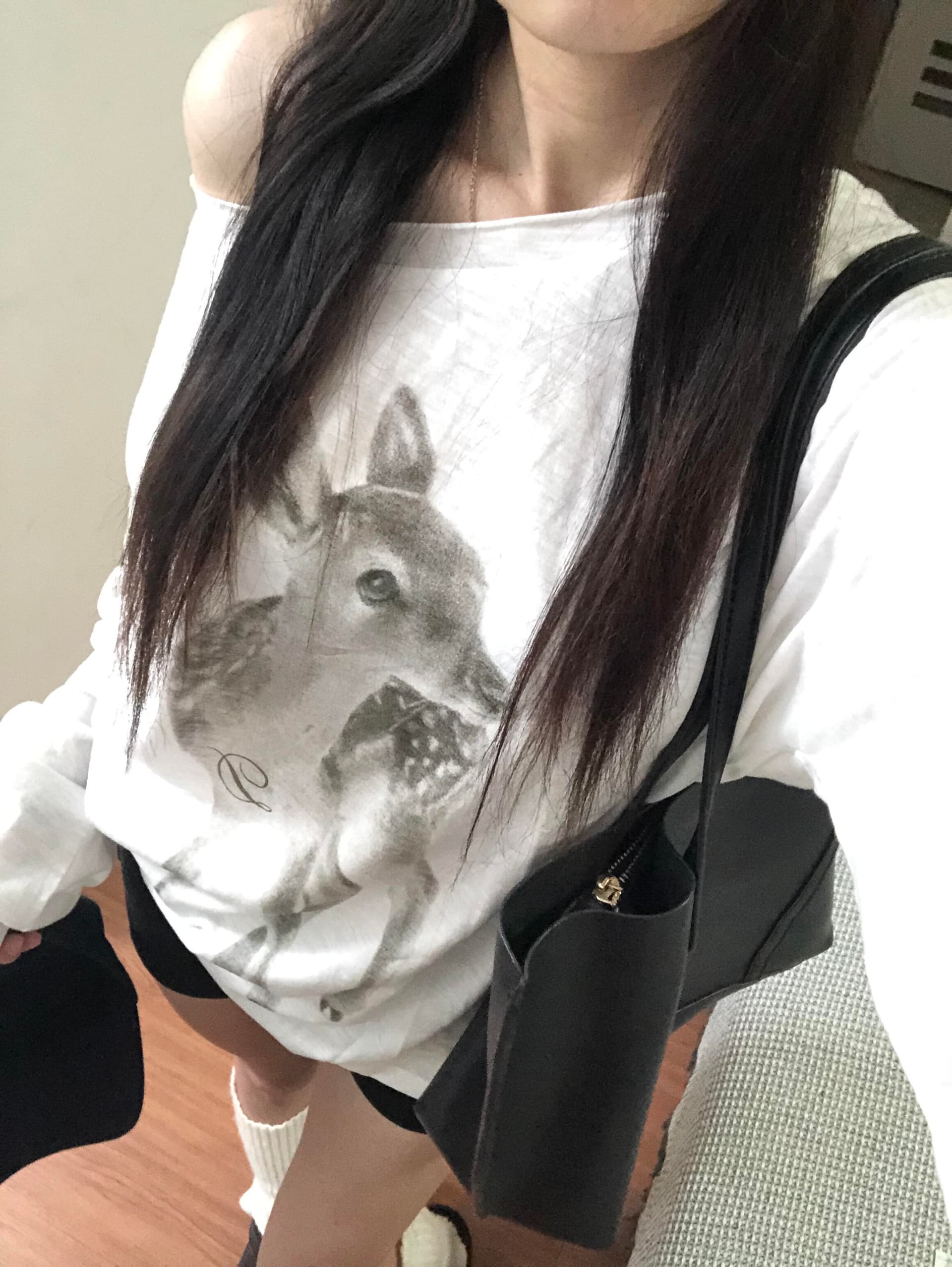 한 부서 비스듬한 어깨 시카 사슴 화이트 긴팔 티셔츠 여성 여름 외부 가져 가라. 루즈핏 마이크로 ~을 통해 얇은 스타일 느긋한 자외선 차단 블라우스 상세 이미지 3
