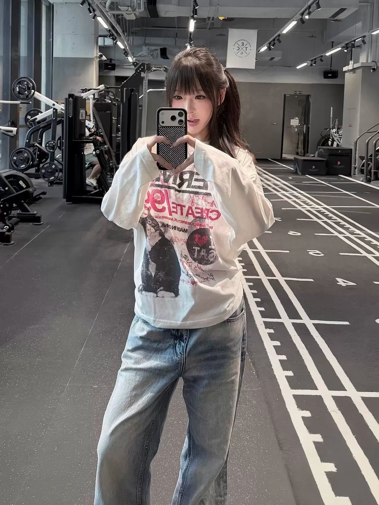봄 가을 순면 화이트 긴팔 티셔츠 여성 아메리칸 디자인 센스 작은 대중 루즈핏 느긋한 바람 인사이드 가져 가라. 기본 셔츠 맨위 상세 이미지 2