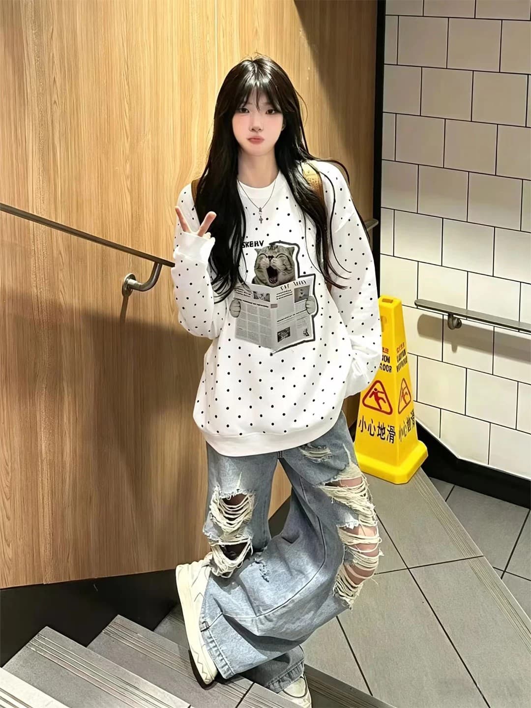 아메리칸 높음 거리 도트 무늬 후드티 여성 디자인 센스 작은 대중 ins 조수 브랜드 한국 스타일 루즈핏 느긋한 라운드 넥 없음 모자 의류 상세 이미지 1