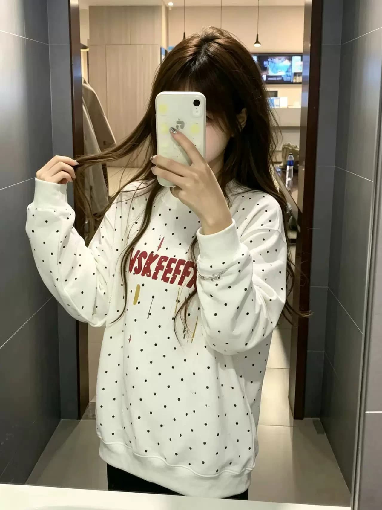 아메리칸 레트로 도트 무늬 라운드 넥 후드티 여성 봄 가을 2026 새로운 루즈핏 느긋한 바람 디자인 센스 작은 대중 맨위 트렌디 상세 이미지 4