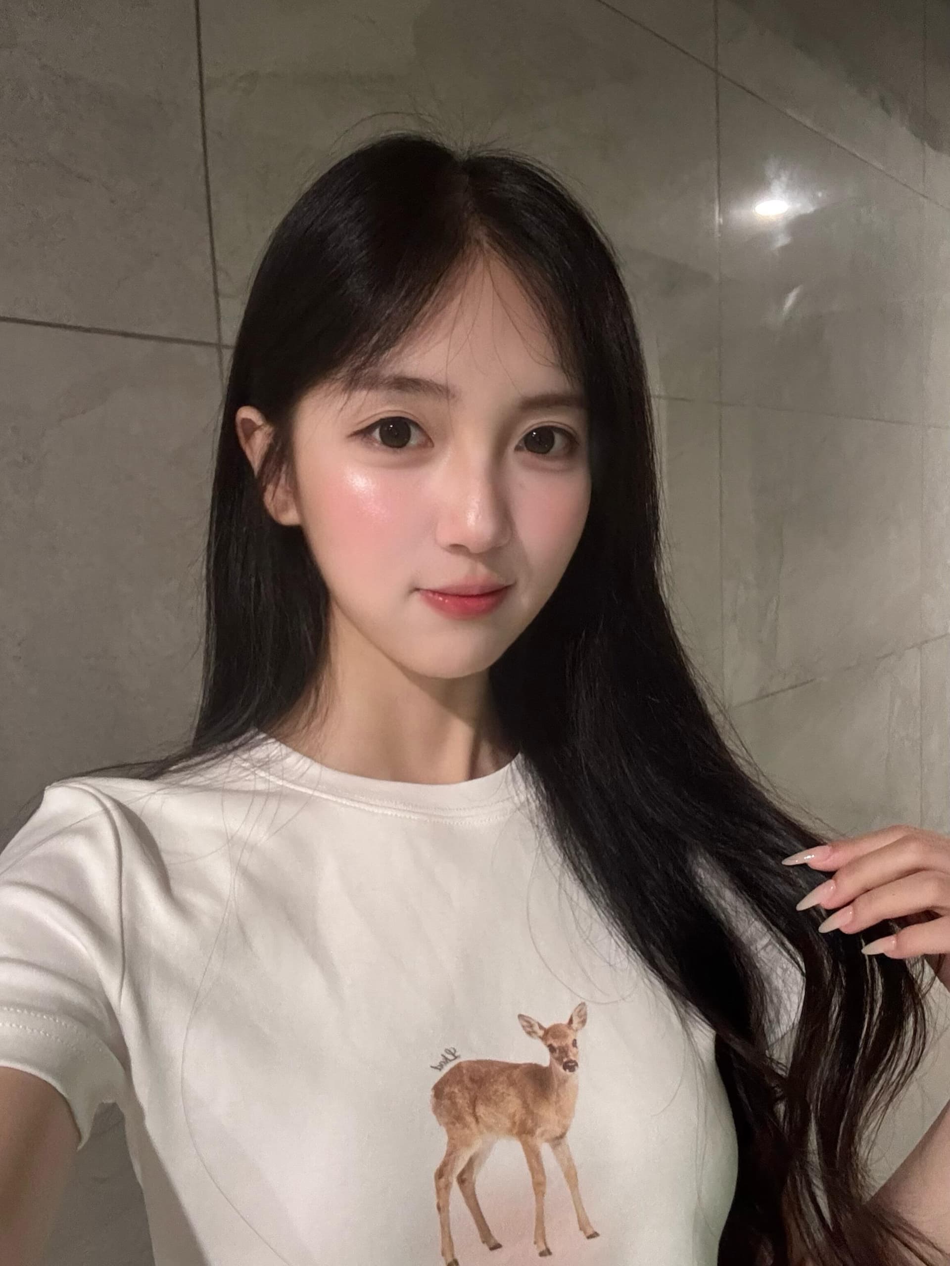 2026 여름 새로운 여성 의류 달콤함 작은 사슴 프린트 몸매 가꾸기 반팔 티셔츠 반팔 상세 이미지 5