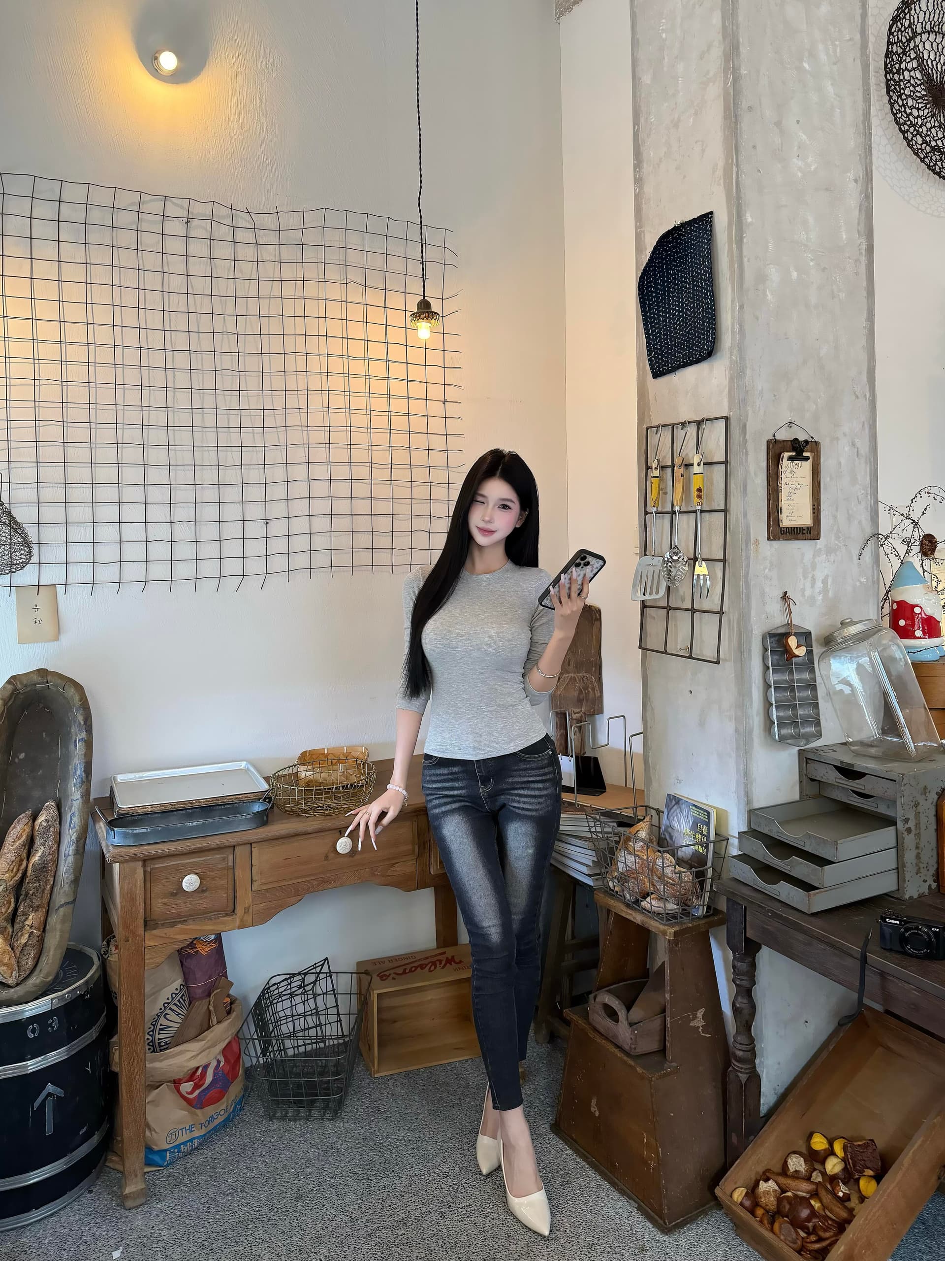 긴팔 티셔츠 여성 몸매 가꾸기 2026 새로운 이른 가을 높음 지혜 센스 착용 가져 가라. 아름다운 고유 한 긍정적 인 어깨 인사이드 잡아라. 의류 이미지 4