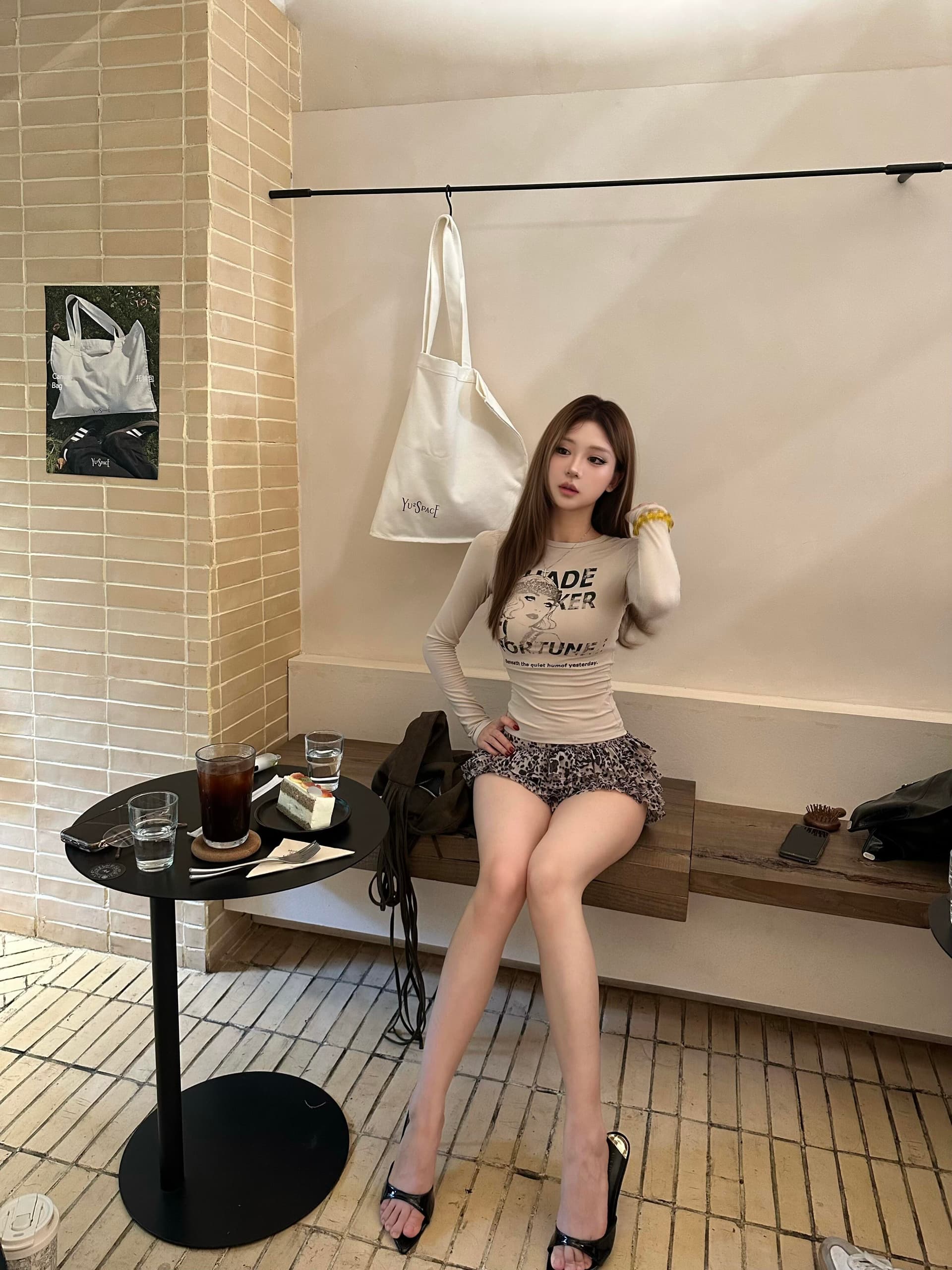 아메리칸 몸매 가꾸기 슬림해 보이는 긍정적 인 어깨 긴팔 티셔츠 여성 2026 봄 가을 새로운 달콤한 핫걸 기본 셔츠 디자인 센스 맨위 상세 이미지 3