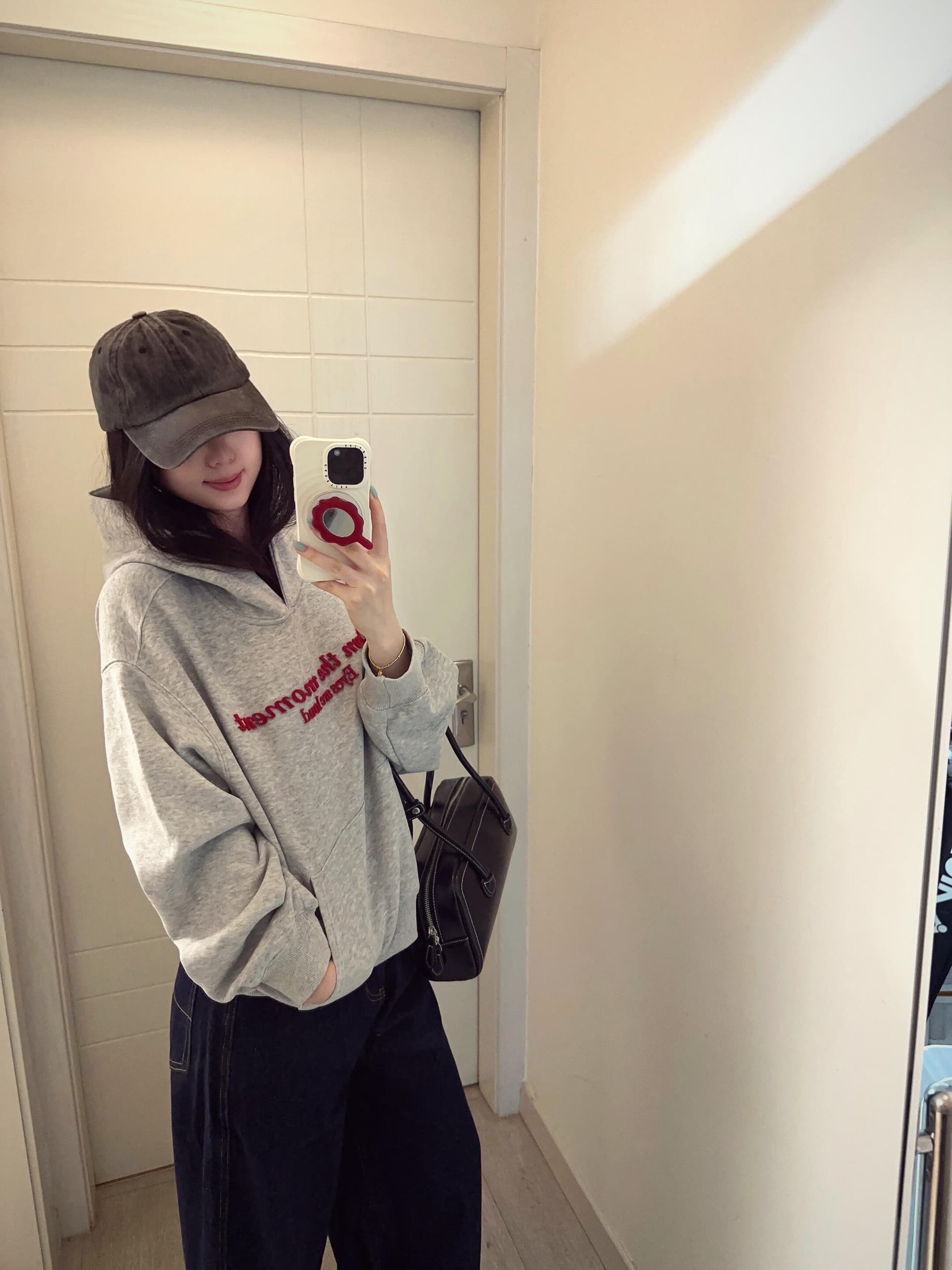 영어 자수 회색 후드 티 스웨터 여성 2026 가을 새로운 ins 바람 캐주얼 다용도 루즈핏 풀오버 맨위 상세 이미지 1