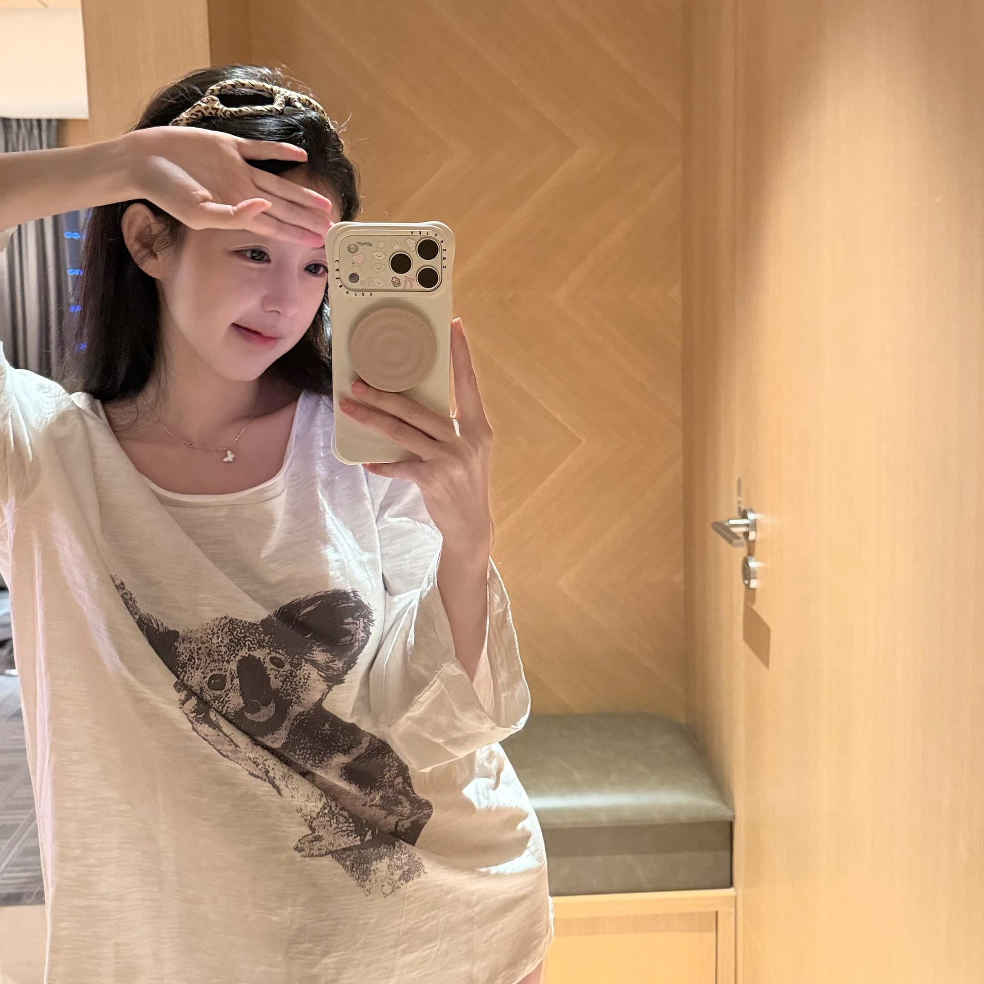 시험 당겨서 프린트 비스듬한 어깨 긴팔 티셔츠 여성 이른 가을 느긋한 루즈핏 다용도 슬림해 보이는 느슨함 센스 가정 외출용 맨위 이미지 5