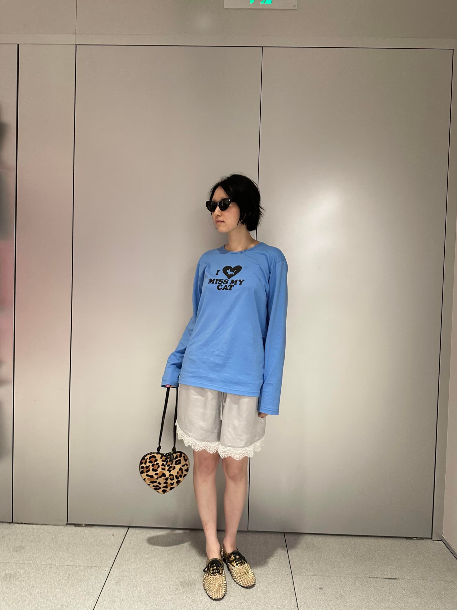 아메리칸 학원 스타일 하트 고양이 슬로건 프린트 느긋한 긴팔 티셔츠 여성 이른 가을 루즈핏 캐주얼 연령 감소 맨위 상세 이미지 3