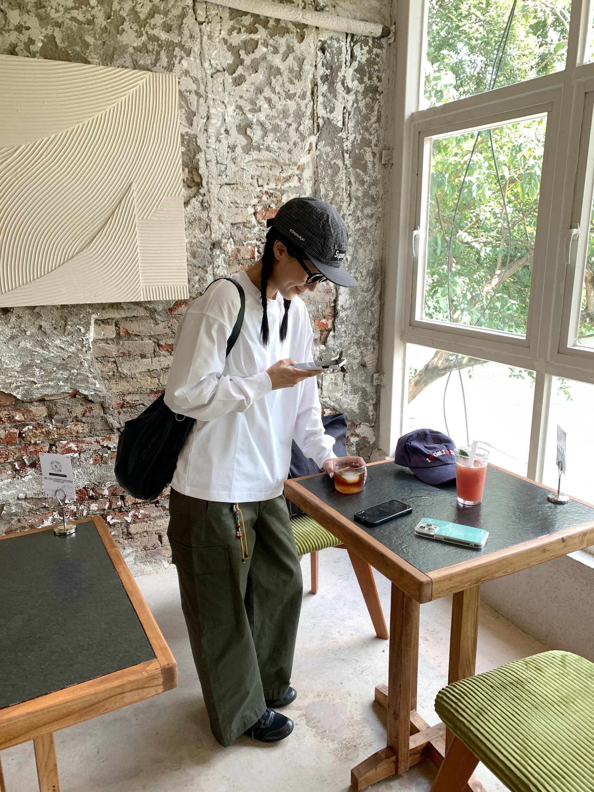 작은 대중 미니멀리즘 하트 알파벳 프린트 느긋한 캐주얼 루즈핏 순면 편안함 긴팔 티셔츠 맨위 여성 이미지 4