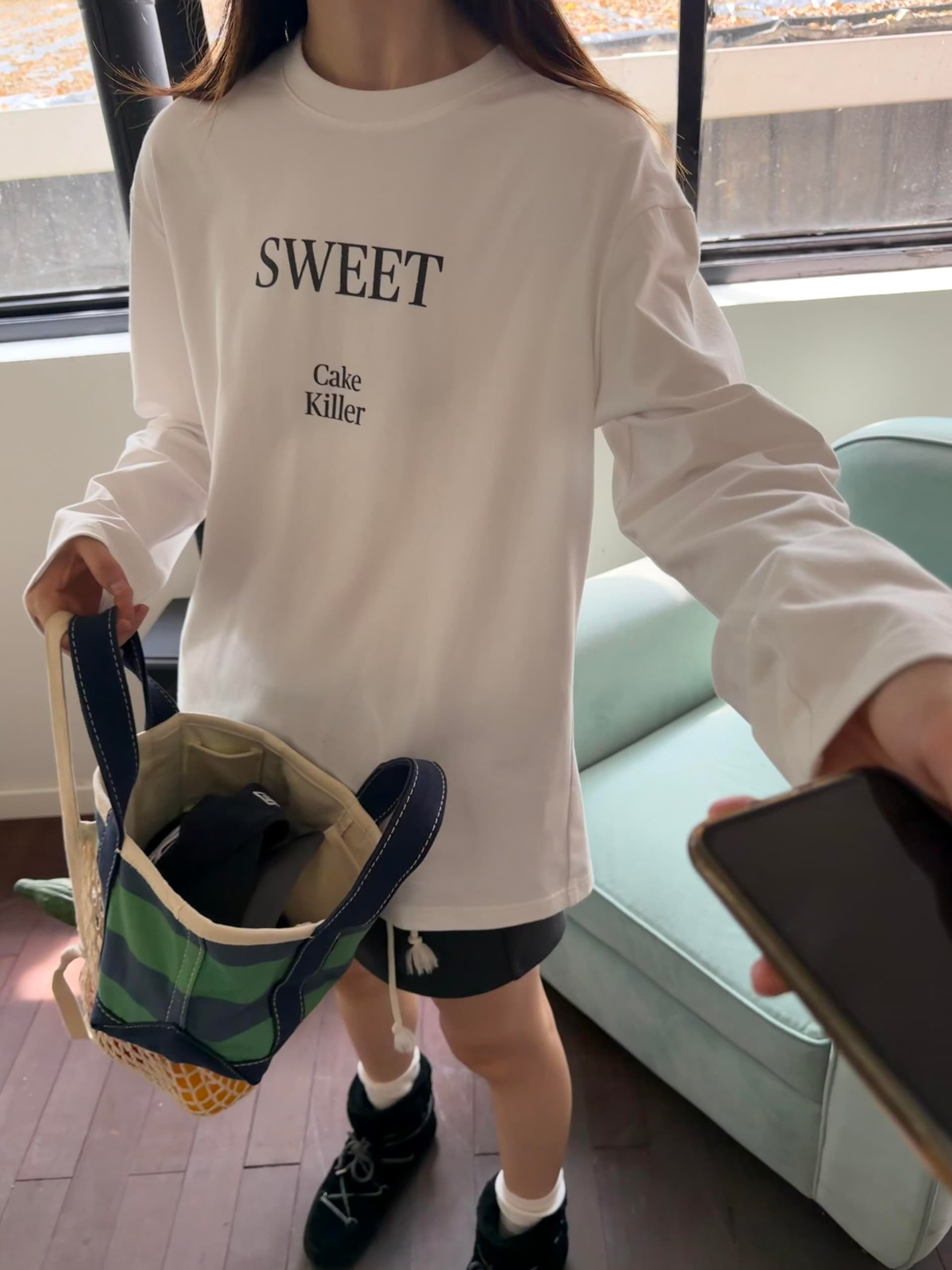 작은 대중 미니멀리즘 운동 알파벳 프린트 느긋한 캐주얼 루즈핏 순면 만나는 긴팔 티셔츠 맨위 여성 이미지 3