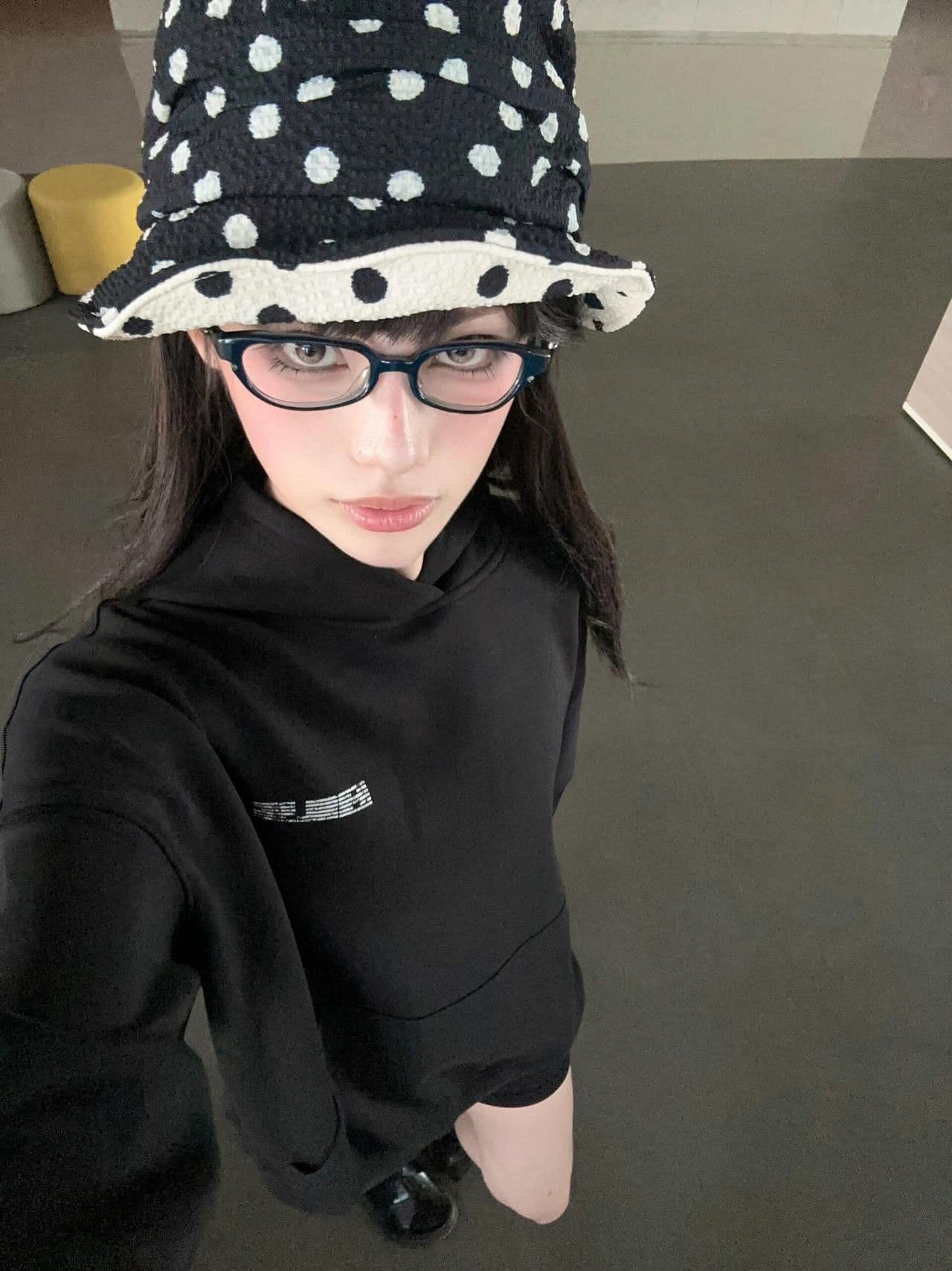 한 부서 작은 대중 레트로 알파벳 프린트 후드 티 스웨터 여성 가을 겨울 루즈핏 느긋한 바람 풀오버 털이 있는 맨위 재킷 상세 이미지 2