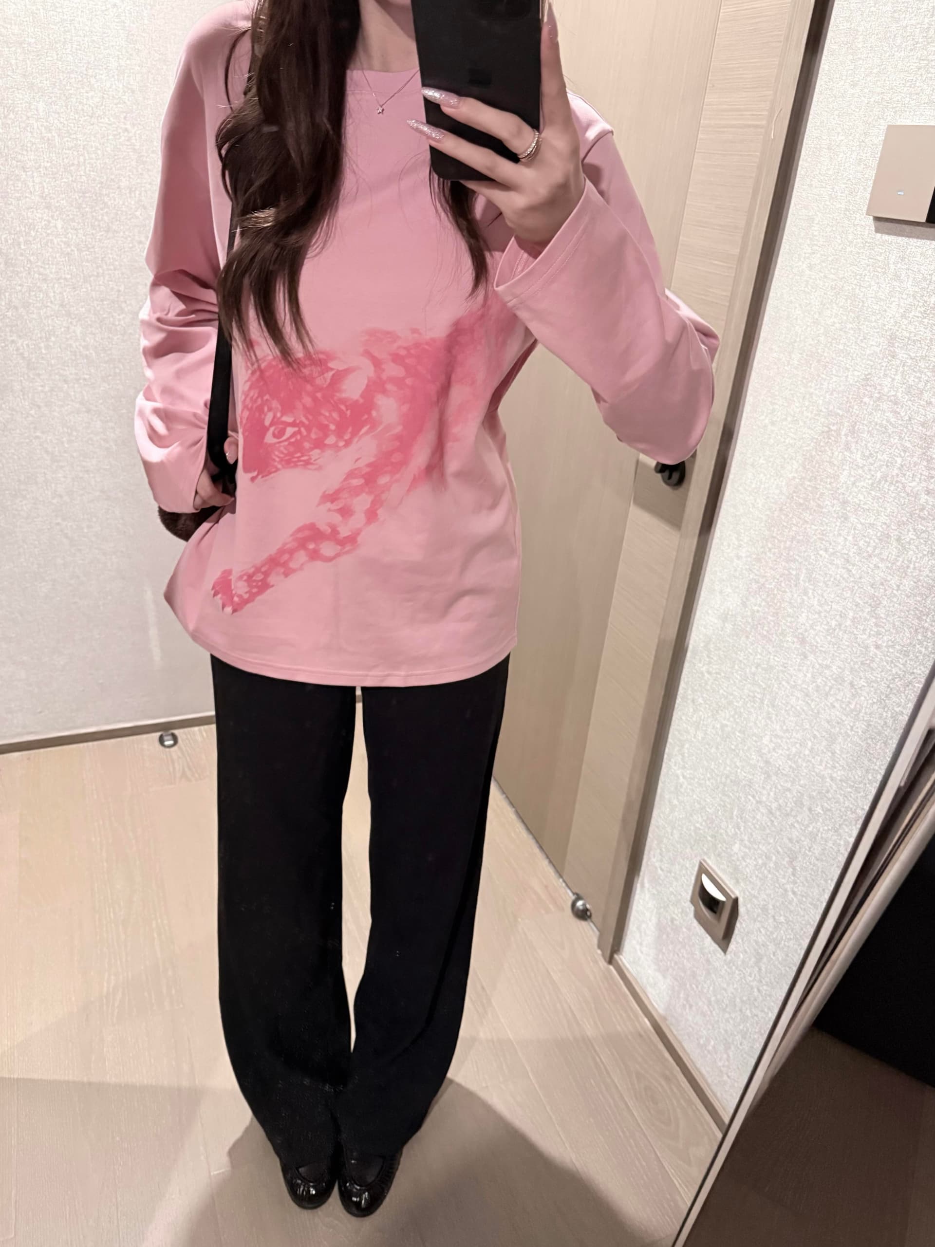 아메리칸 레트로 루즈핏 라운드 넥 긴팔 티셔츠 여성 프린트 봄 가을 핑크색 맨위 이미지 2