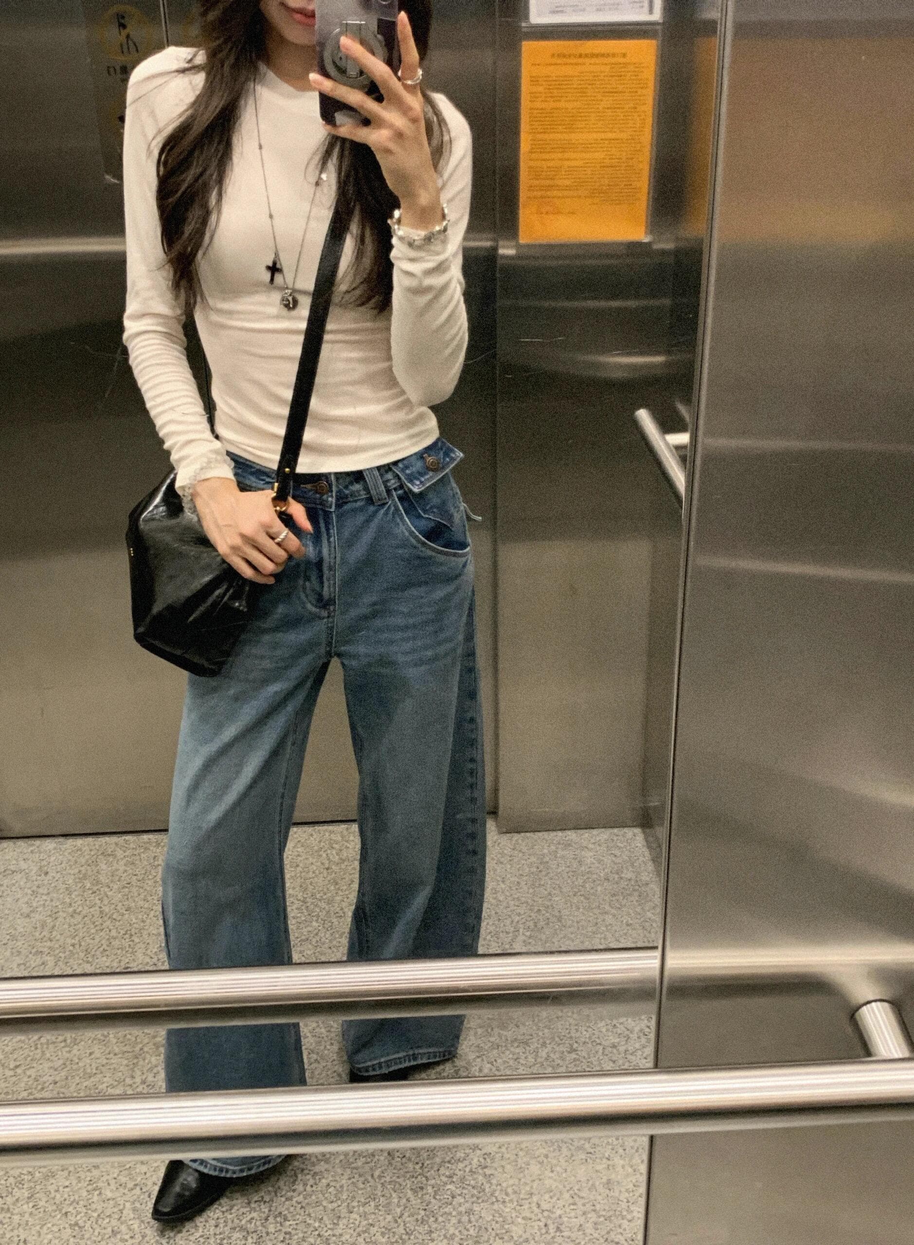 미니멀리즘 기초 섹션 라운드 넥 풀오버 긴팔 티셔츠 여성 의류 가을 몸매 가꾸기 다용도 맨위 슬림해 보이는 인사이드 가져 가라. 기본 셔츠 상세 이미지 4