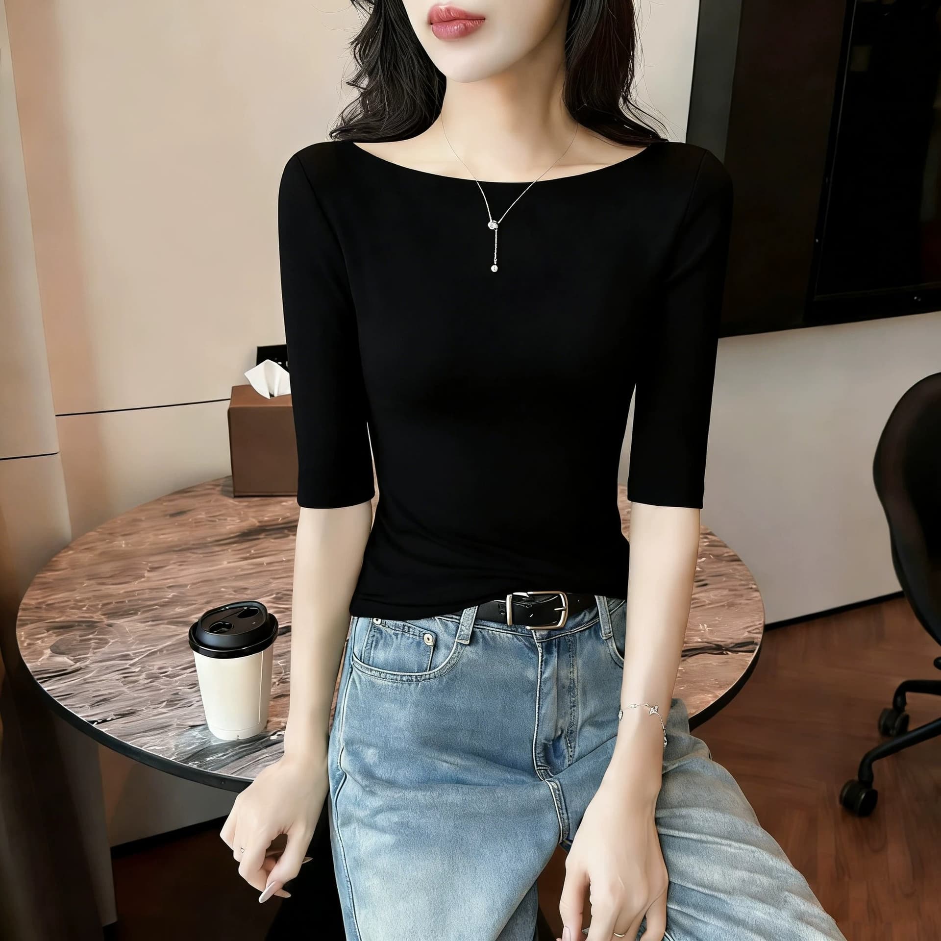 봄 여름 새로운 익스트림 제인 바람 검정색 오프숄더 중간 소매 티셔츠 여성 몸매 가꾸기 다용도 기본 셔츠 5 점 소매 맨위 이미지 5