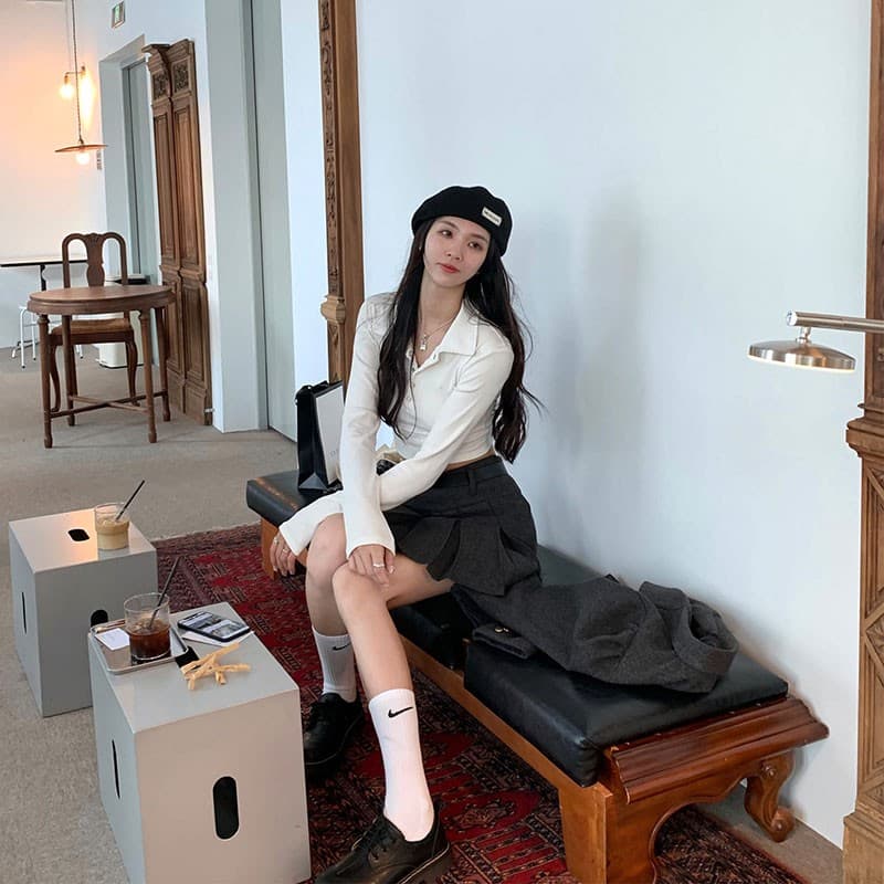 긍정적 인 어깨 프랑스식 쇼트 스타일 기본 셔츠 아메리칸 핫걸 맨위 여성 가을 몸매 가꾸기 인사이드 가져 가라. POLO 칼라 긴팔 티셔츠 여성 상세 이미지 2