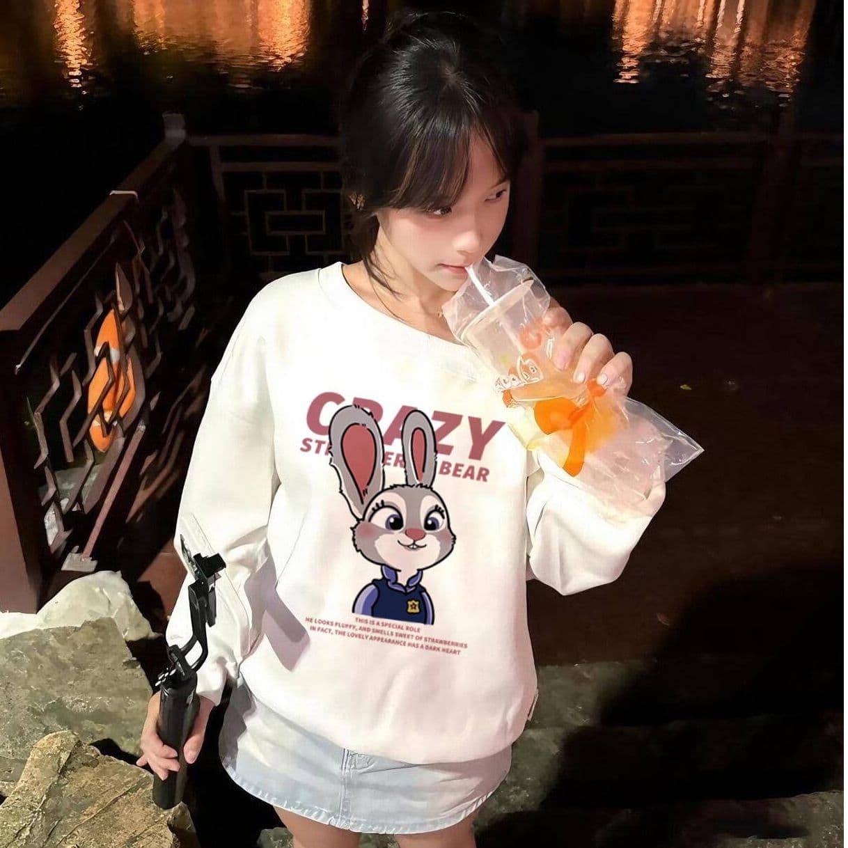 가을 재킷 2026 새로운 이른 가을 디자인 센스 작은 대중 아니요 명중 섹션 비스듬한 어깨 칼라 후드티 여성 이미지 3