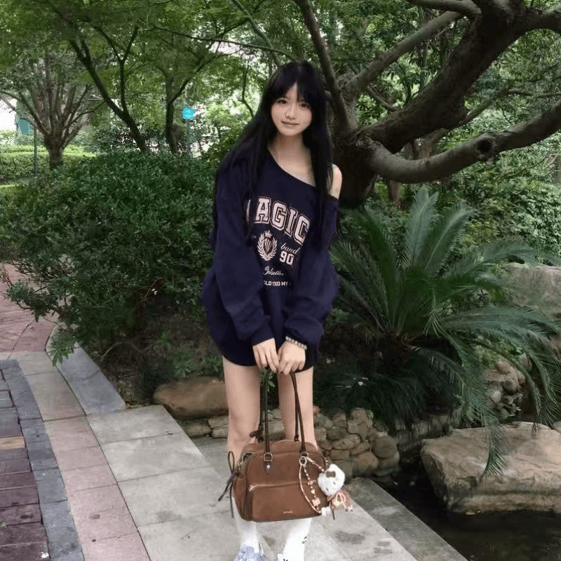 화이트 알파벳 비스듬한 어깨 보트넥 후드티 여성 가을 2026 새로운 디자인 센스 작은 대중 루즈핏 오프숄더 맨위 서비스 상세 이미지 2
