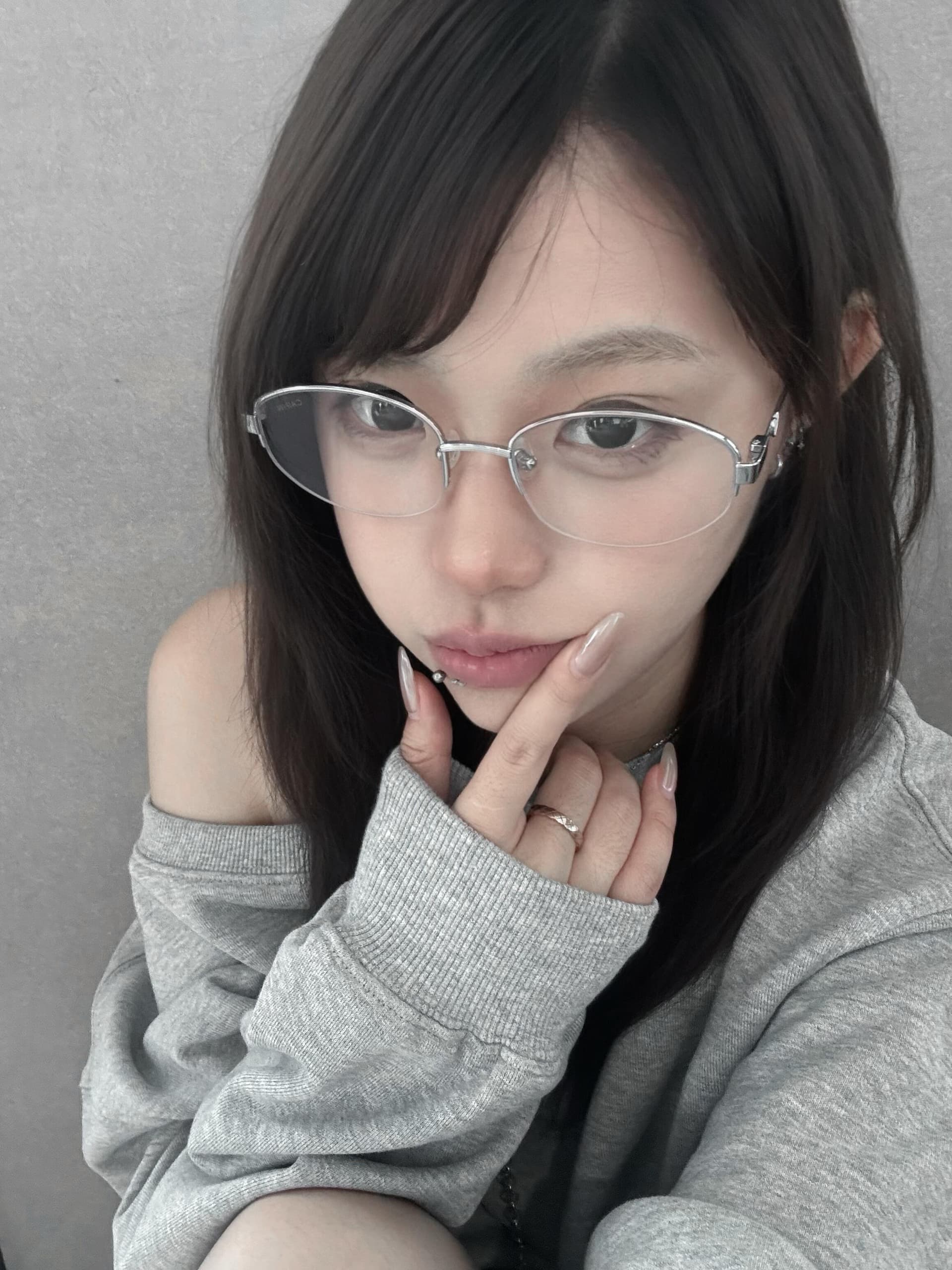 아메리칸 느긋한 비스듬한 어깨 후드티 여성 조기 가을 2026 새로운 느슨함 센스 oversize 달콤한 핫걸 긴팔 맨위 이미지 2