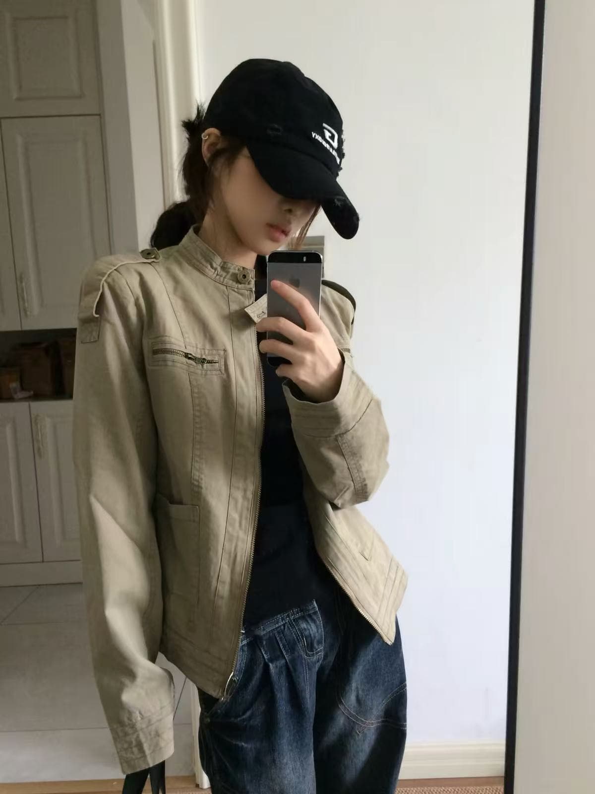 스탠드 칼라 긍정적 인 어깨 여성 코트 가을 새로운 디자인 센스 작은 대중 레트로 쇼트 스타일 마 오래된 워크웨어 재킷